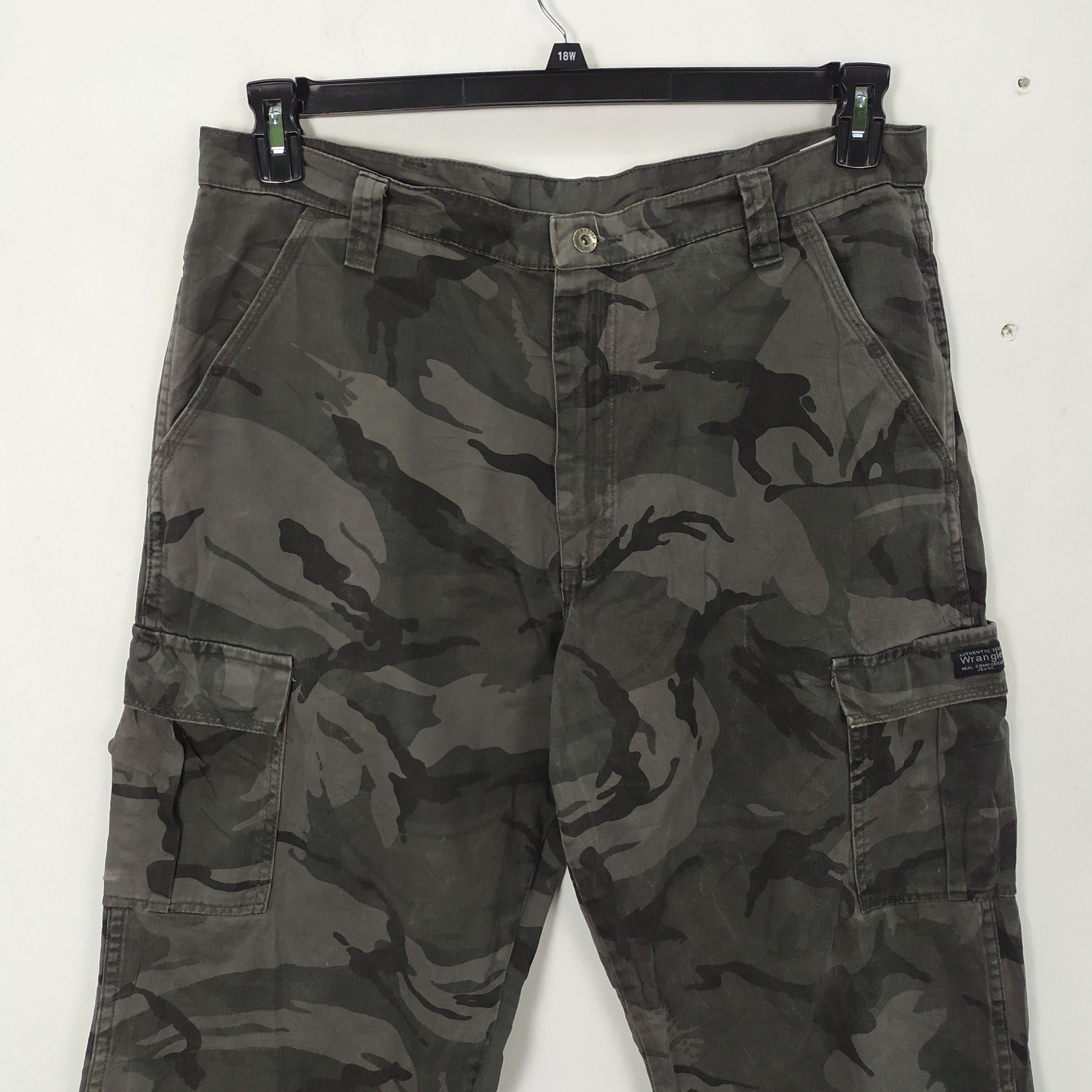 Vintage × Wrangler WRANGLER CAMO CARGO PANTS Size US 36 / EU 52 - 12 Thumbnail