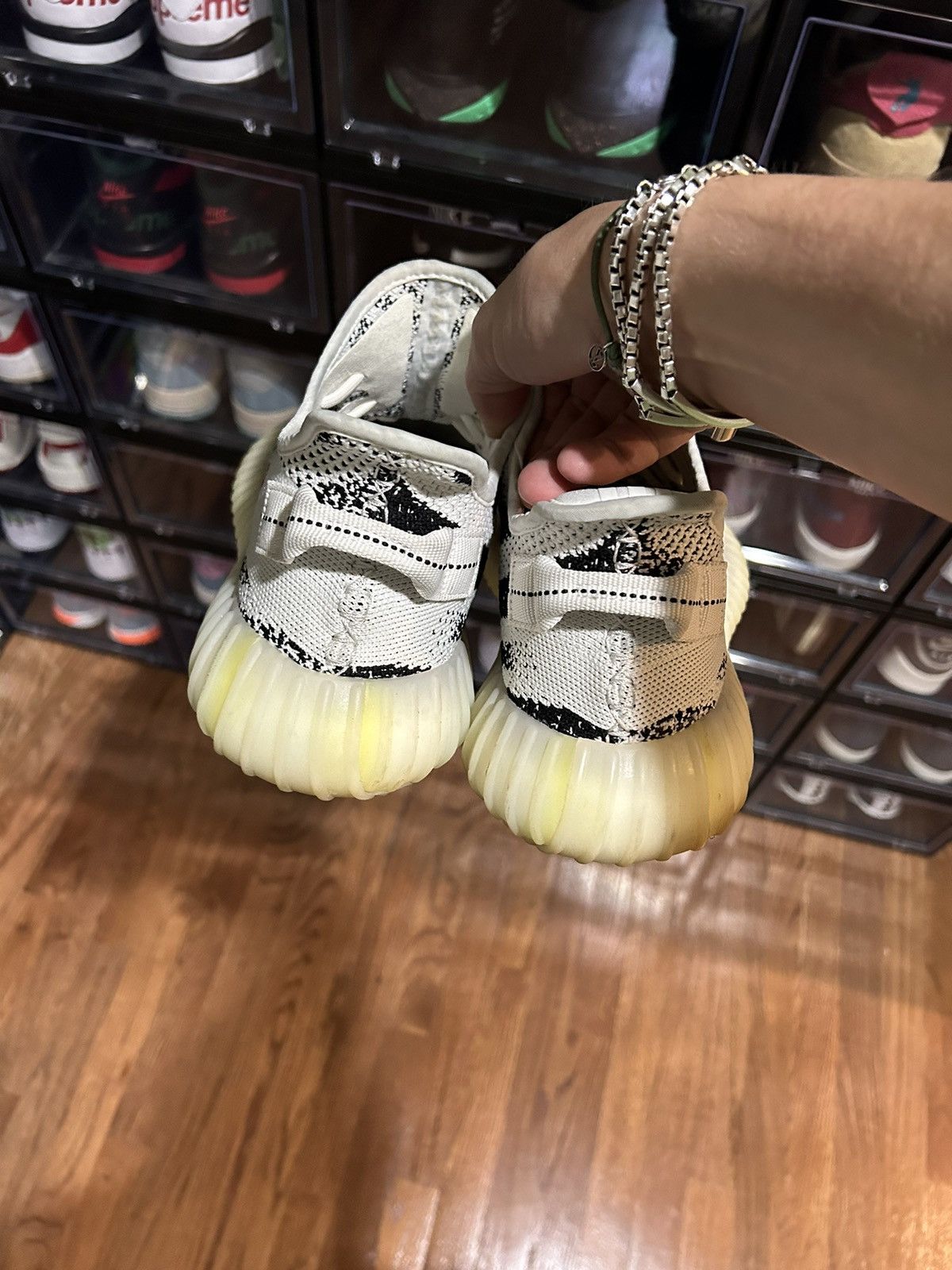 Adidas × Kanye West Yeezy boost 350 Zebra OG drop Size US 10.5 / EU 43-44 - 4 Thumbnail
