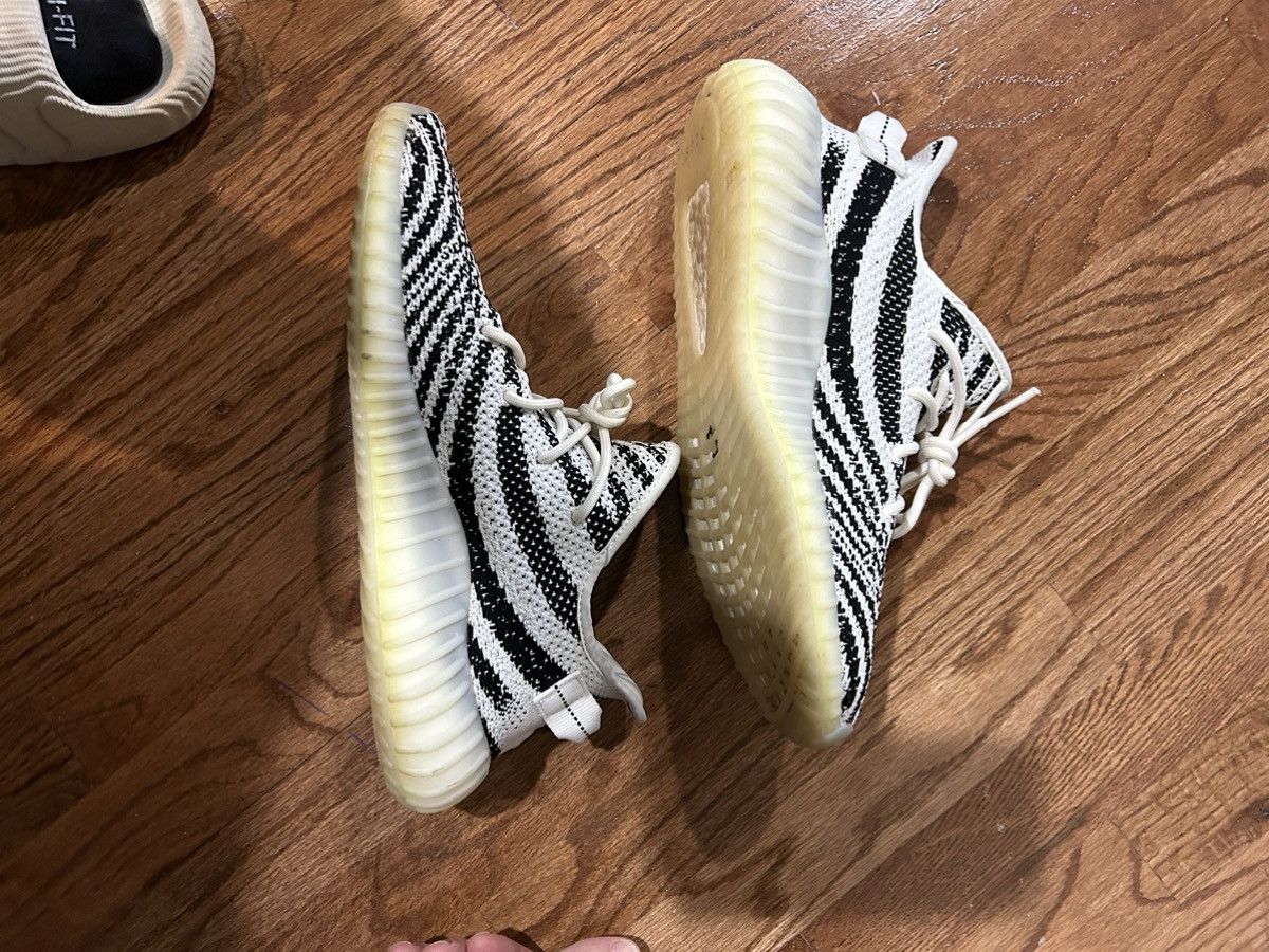 Adidas × Kanye West Yeezy boost 350 Zebra OG drop Size US 10.5 / EU 43-44 - 5 Thumbnail