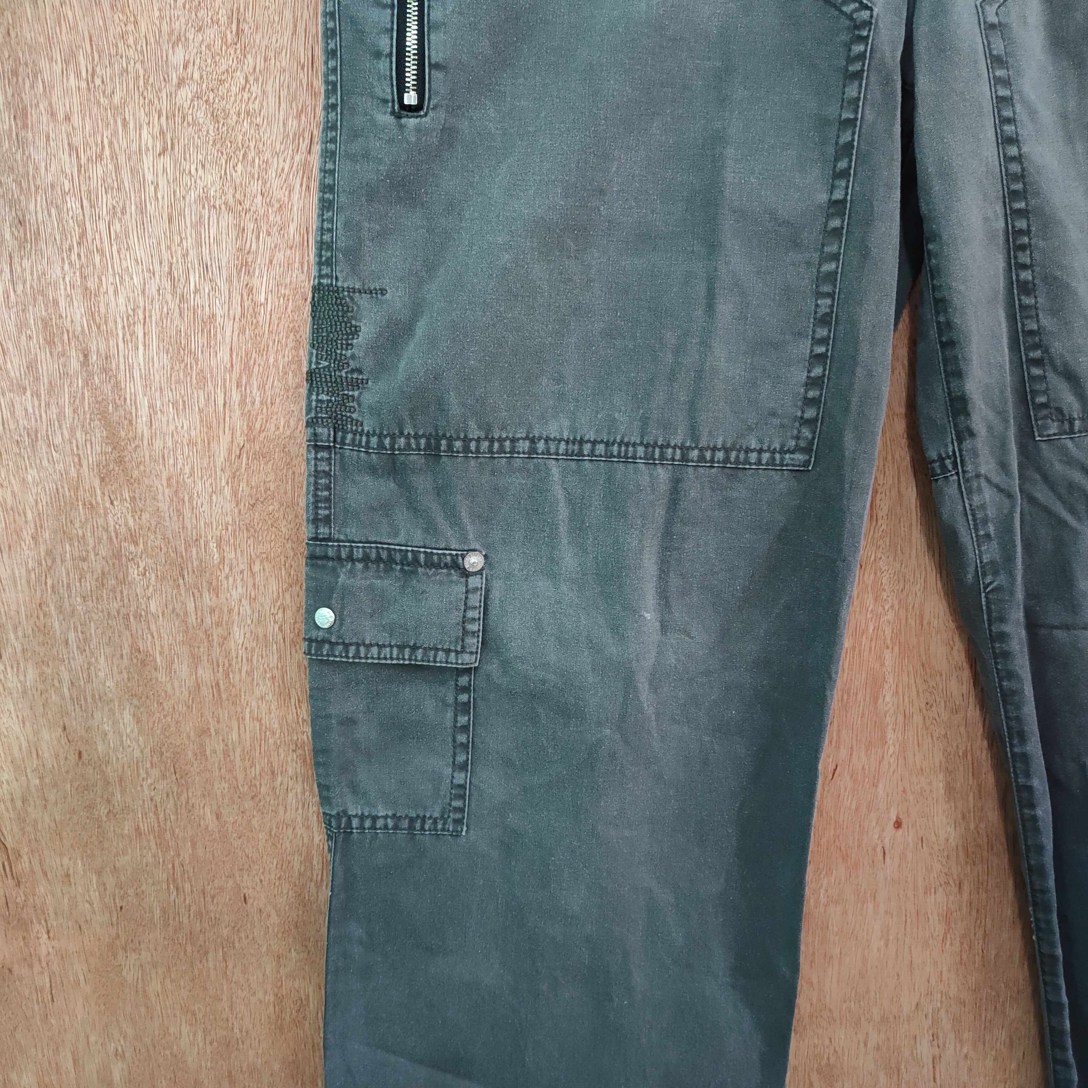 Hiroko Koshino Homme TRUNK HIROKO KOSHINO DOUBLE KNEE STYLE CARGO PANTS Size US 29 - 10 Thumbnail