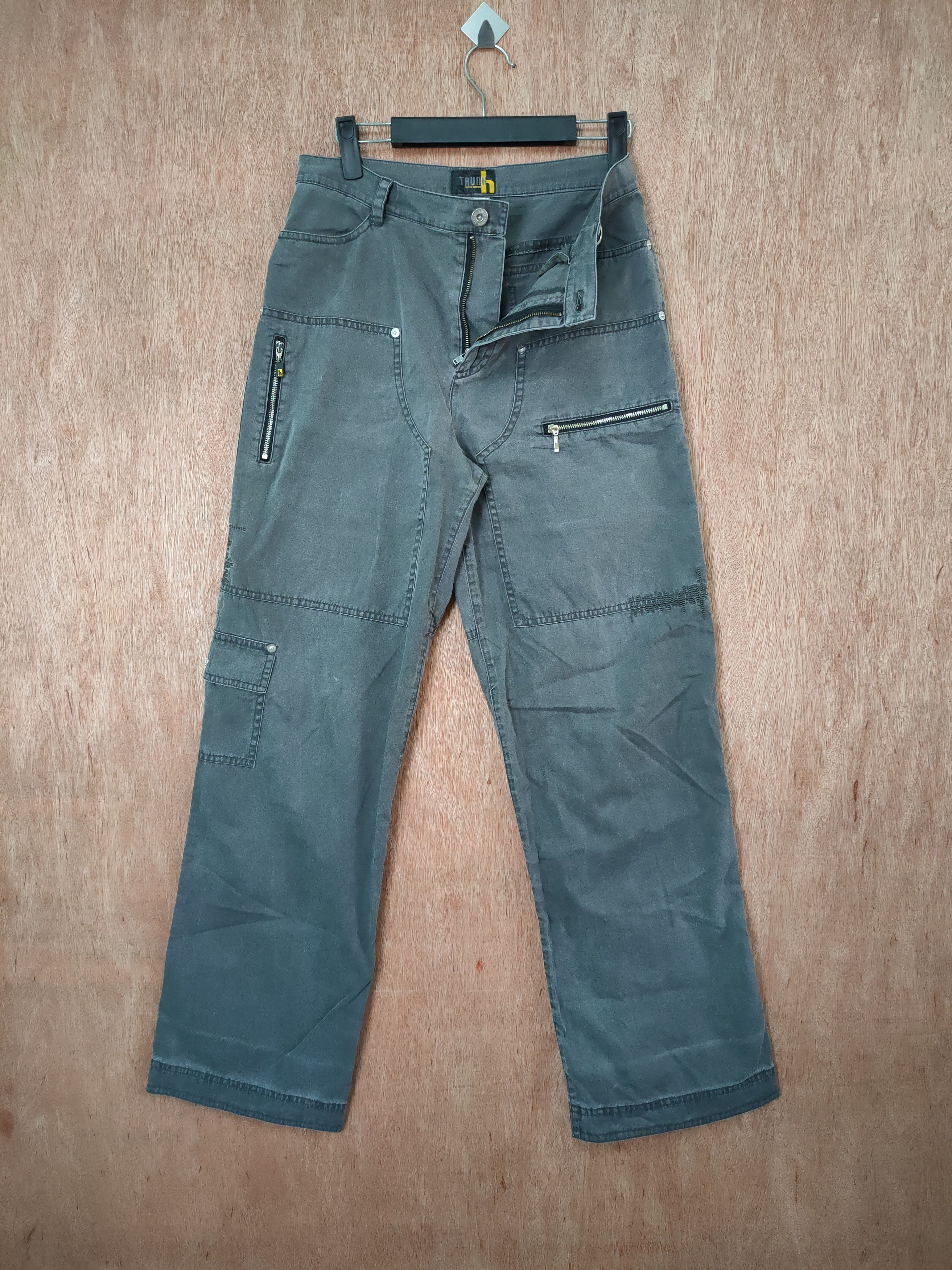 Hiroko Koshino Homme TRUNK HIROKO KOSHINO DOUBLE KNEE STYLE CARGO PANTS Size US 29 - 13 Thumbnail
