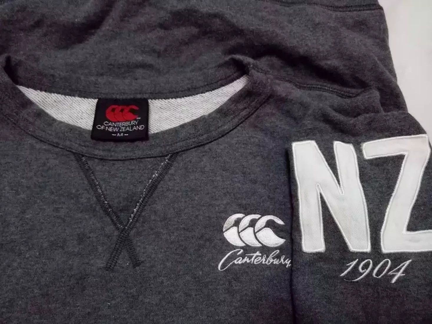 Canterbury of New Zealand × Vintage CANTERBURY Sweatshirt rugby hip hop rap new zealand sweater Size US M / EU 48-50 / 2 - 3 Thumbnail