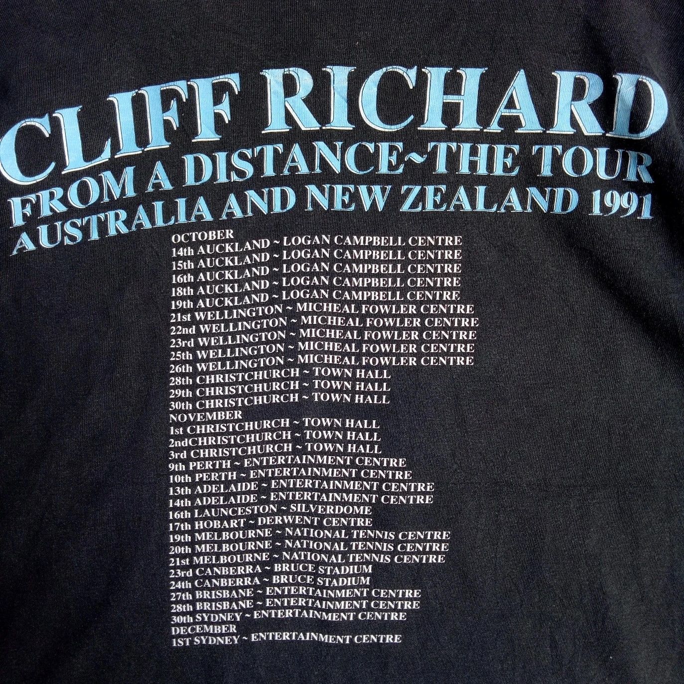 Band Tees VINTAGE 1990 Cliff Richard British pop singer tour shirt Size US XL / EU 56 / 4 - 5 Thumbnail