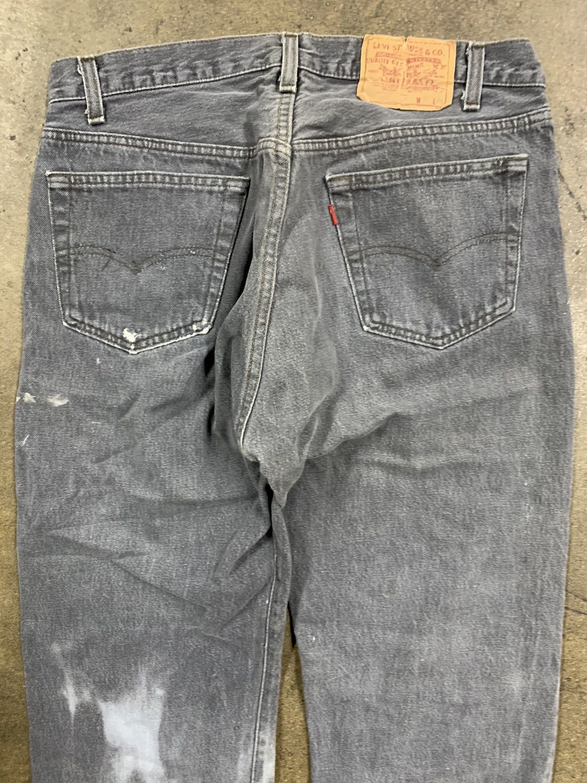 Levi's Vintage Levi’s Blank Red Tab Button Fly Gray Denim Jeans Size US 32 / EU 48 - 7 Thumbnail