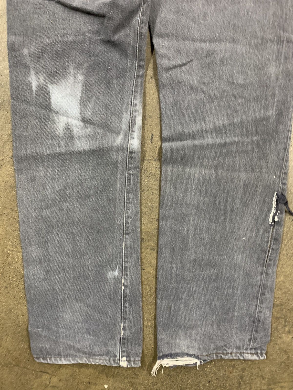 Levi's Vintage Levi’s Blank Red Tab Button Fly Gray Denim Jeans Size US 32 / EU 48 - 6 Thumbnail