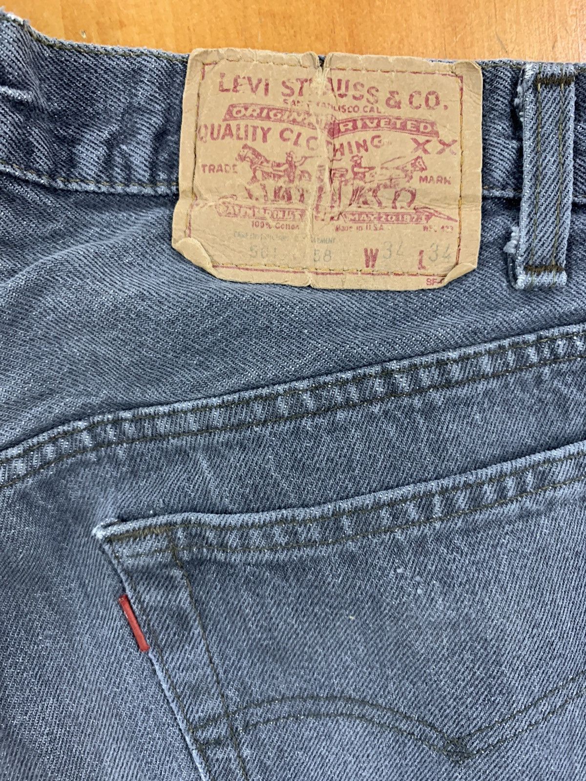 Levi's Vintage Levi’s Blank Red Tab Button Fly Gray Denim Jeans Size US 32 / EU 48 - 4 Thumbnail