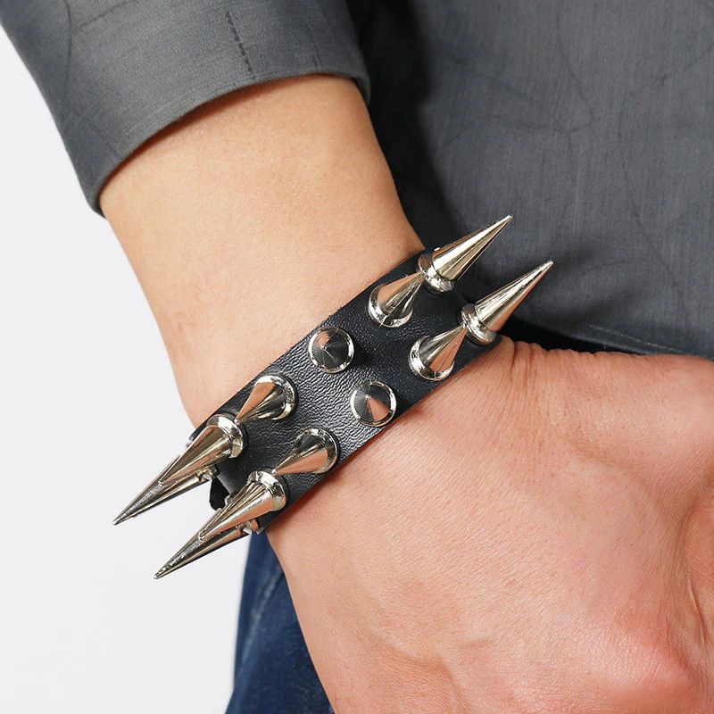 Vintage Spiked Bracelet Bangle Size ONE SIZE - 2 Thumbnail