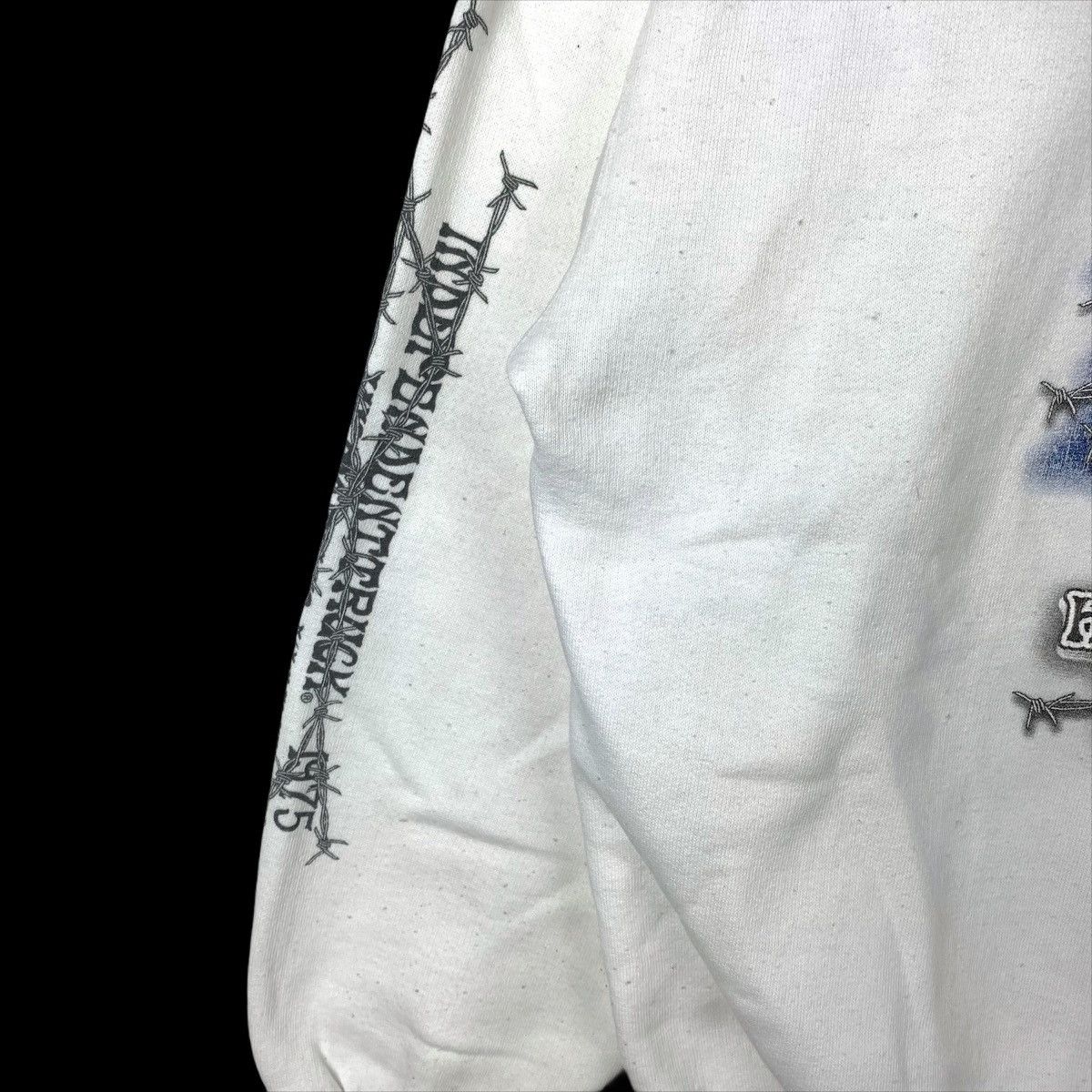 Vintage Vintage Independent Truck History Is In Your Hand Sweatshirt Size US M / EU 48-50 / 2 - 4 Thumbnail