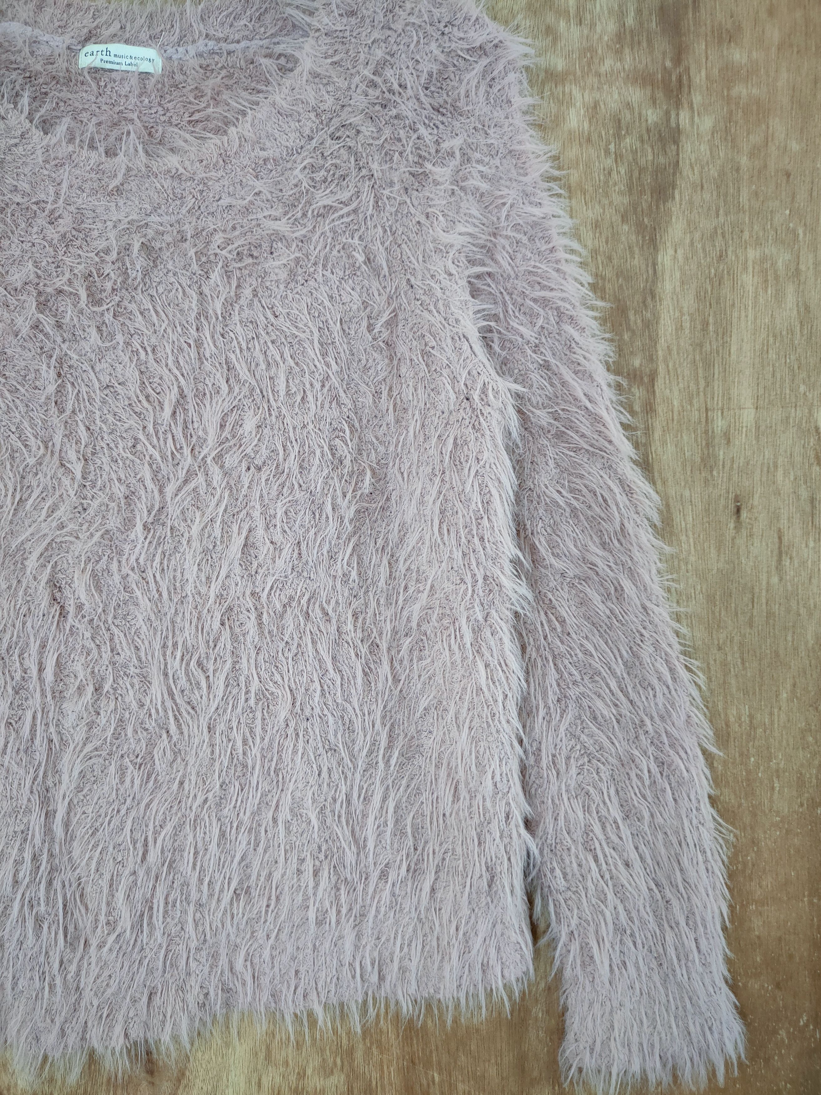 Aran Isles Knitwear D Earth Ecology premium label mohair fur shaggy #46-510 Size US S / EU 44-46 / 1 - 3 Thumbnail