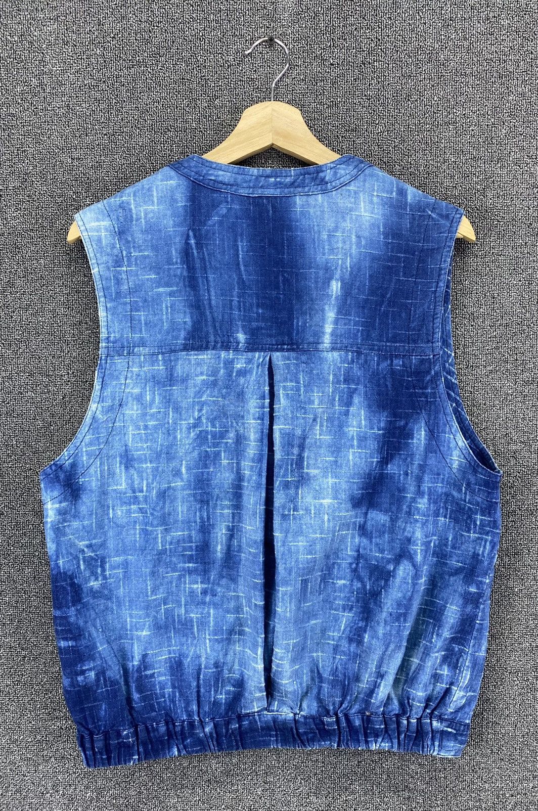 Japanese Brand Vintage Japanese Acid Wash Style Denim Vest Size US L / EU 52-54 / 3 - 6 Thumbnail
