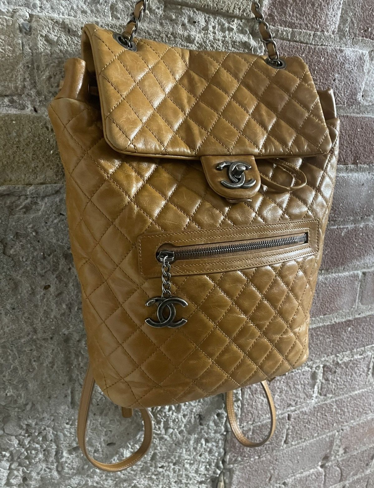 Chanel Chanel Urban Spirit Mountain Bag Size ONE SIZE - 4 Thumbnail