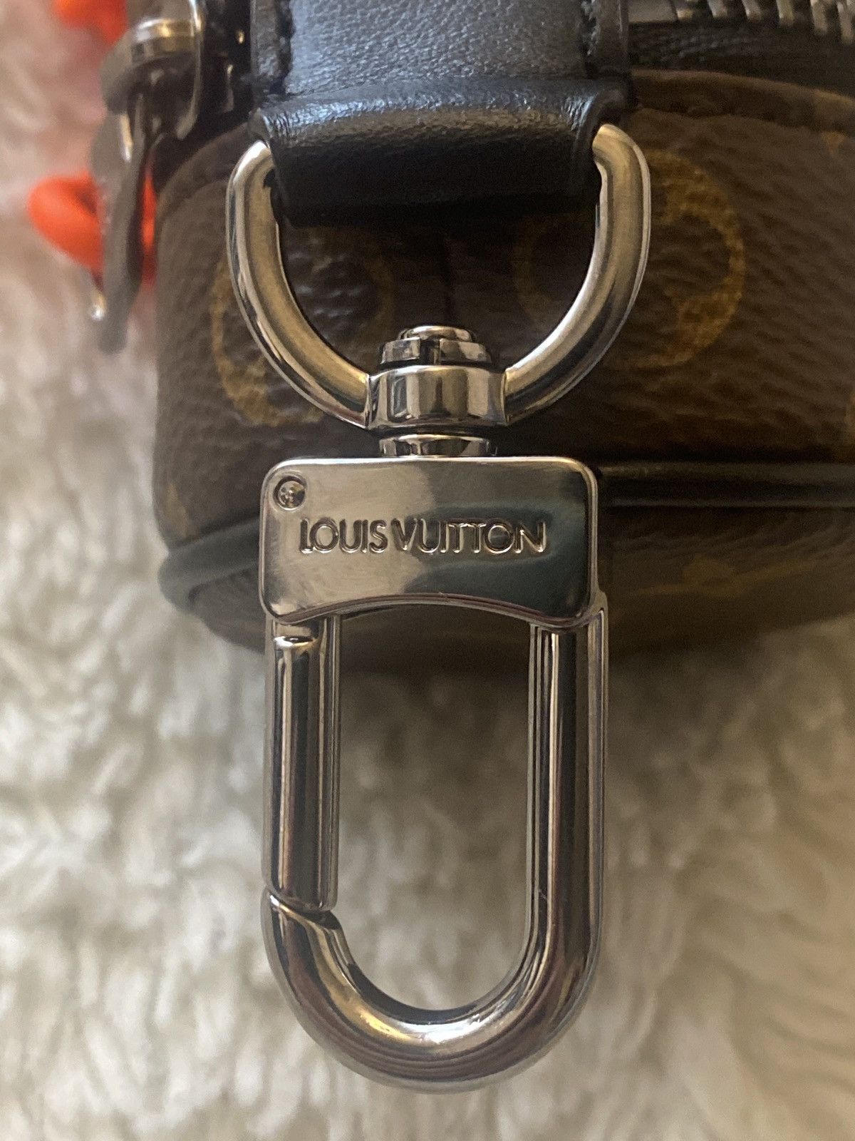 Louis Vuitton Louis Vuitton Monogram Mini Pouch By Virgil Abloh Size ONE SIZE - 9 Thumbnail