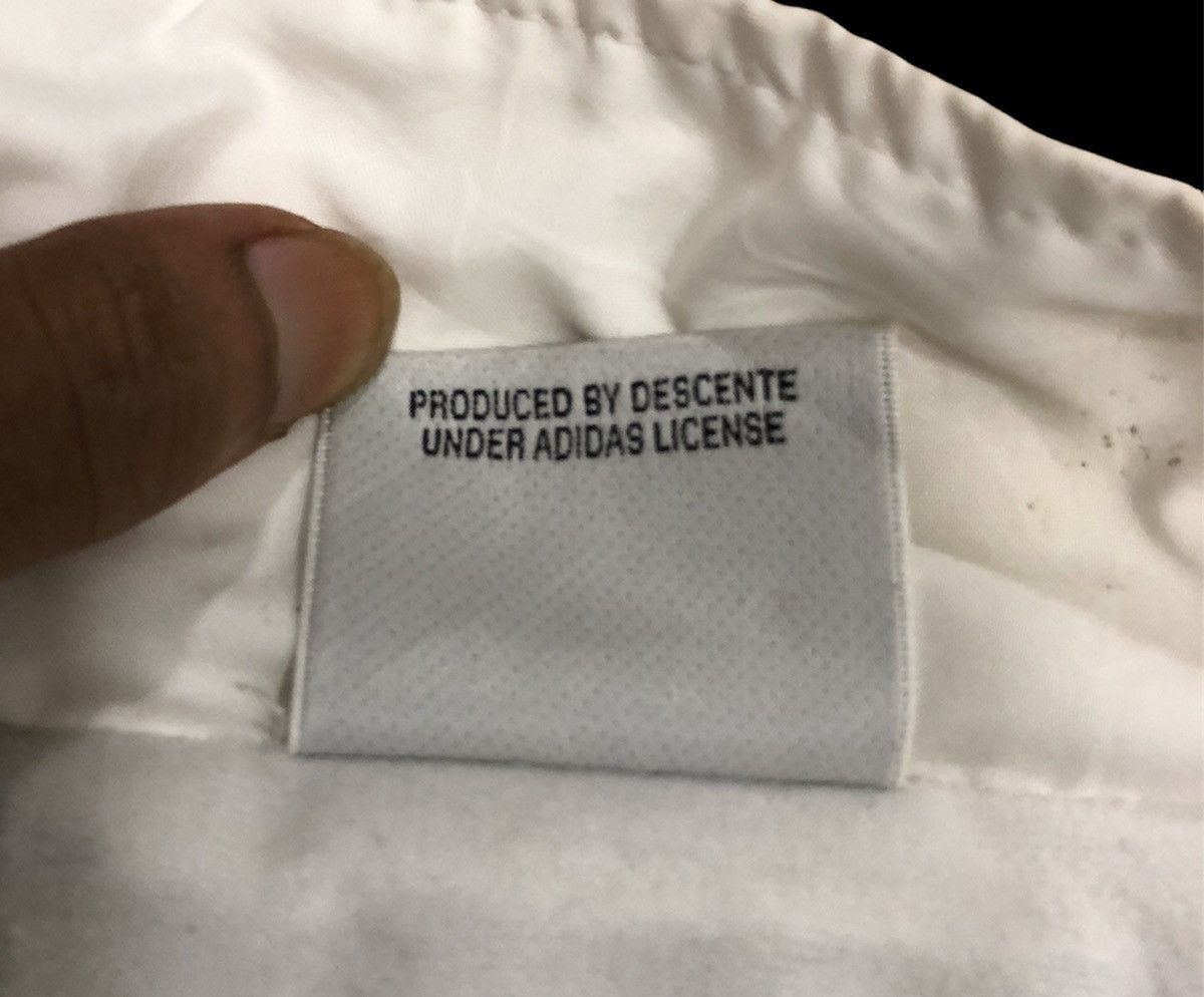Adidas Vintage Adidas Windbreaker Jacket Light Jacket Size US M / EU 48-50 / 2 - 12 Thumbnail