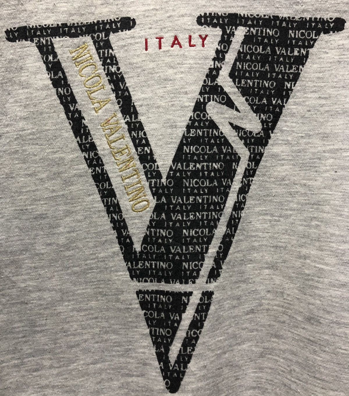 Valentino VINTAGE NICOLA VALENTINO ITALY BIG LOGO SWEATSHIRT Size US L / EU 52-54 / 3 - 3 Thumbnail