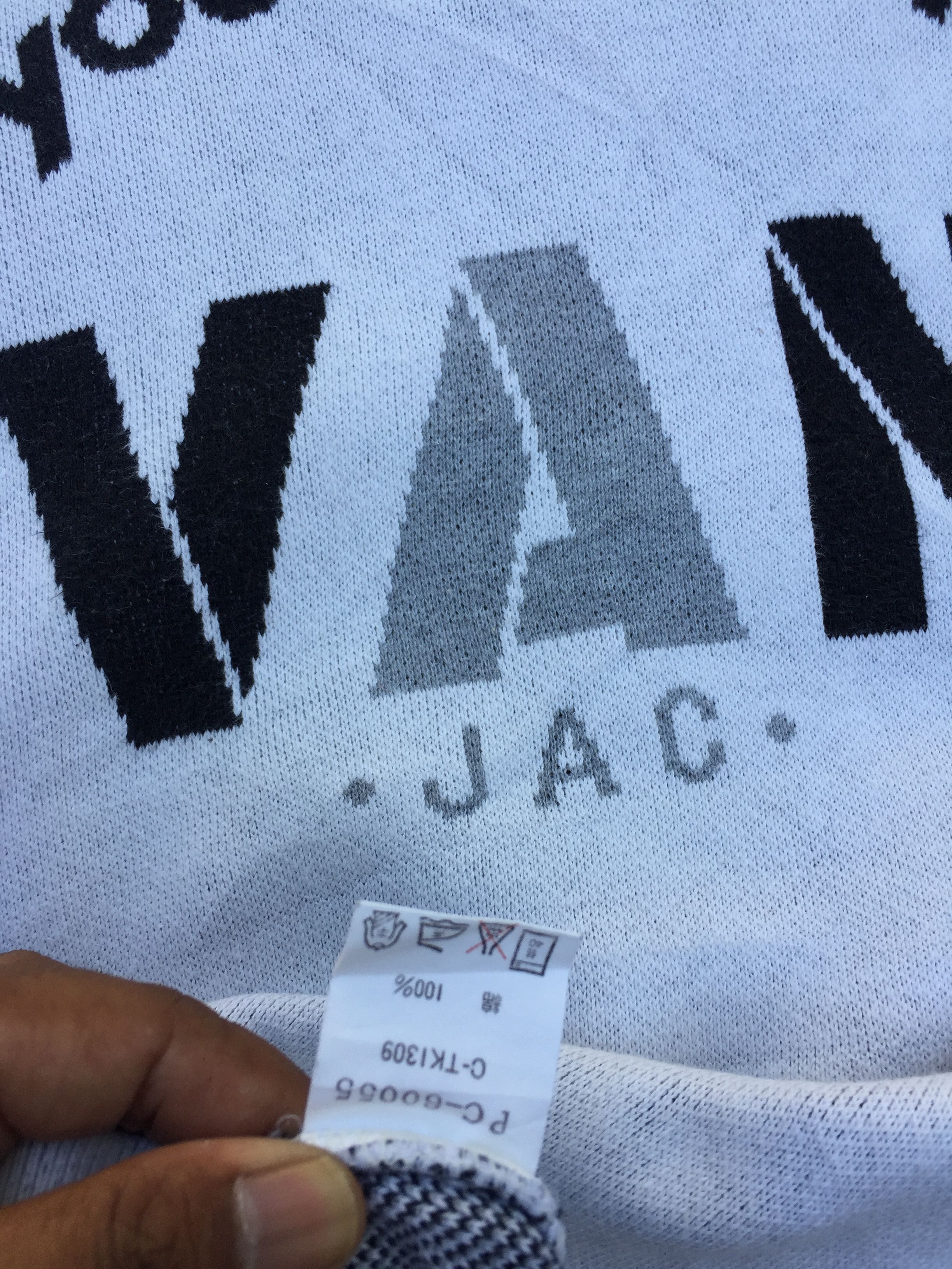 Japanese Brand Vintage 90s Van Jac Spell Out Embroidery Sweatshirt Size US L / EU 52-54 / 3 - 9 Thumbnail