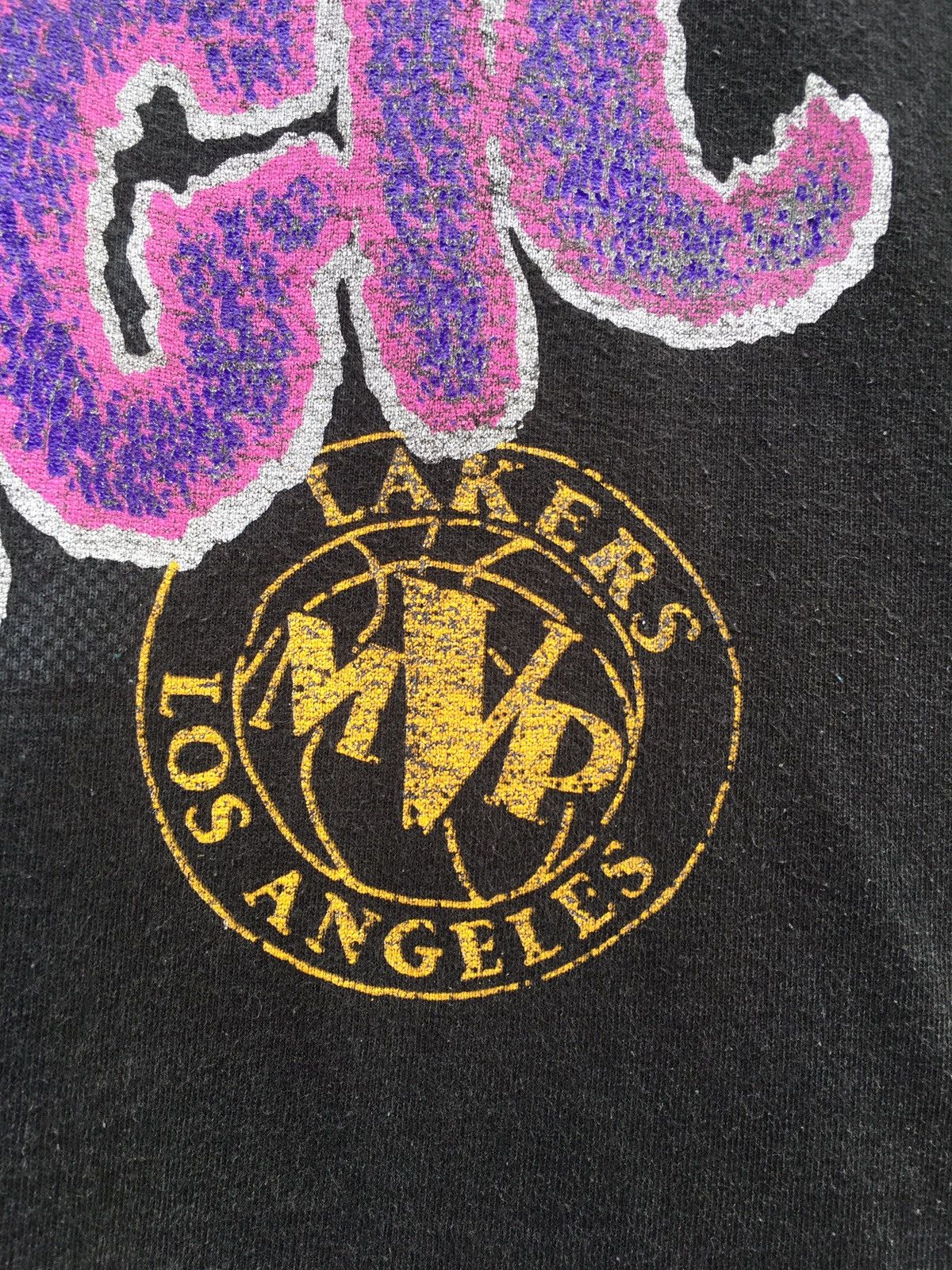 NBA Vintage 90s Los Angeles LAKERS Magic Johnson T-Shirt Size US M / EU 48-50 / 2 - 8 Thumbnail