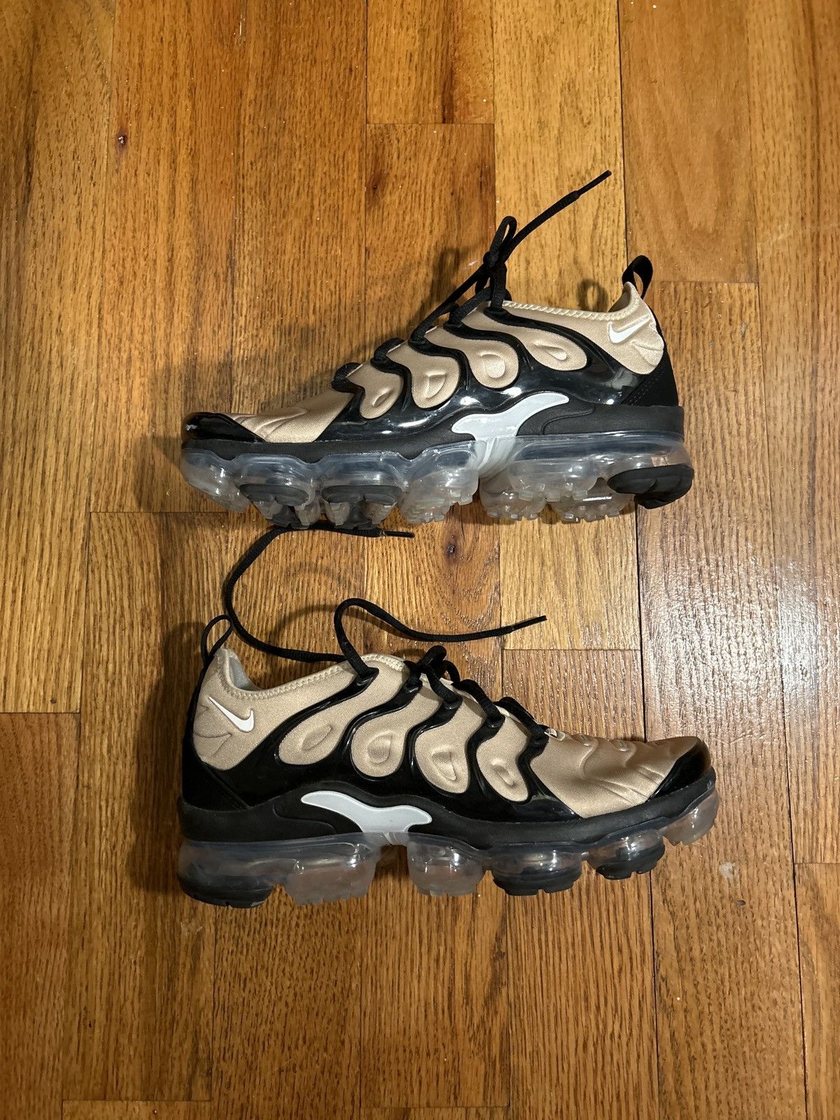 Nike air vapormax plus tan hotsell