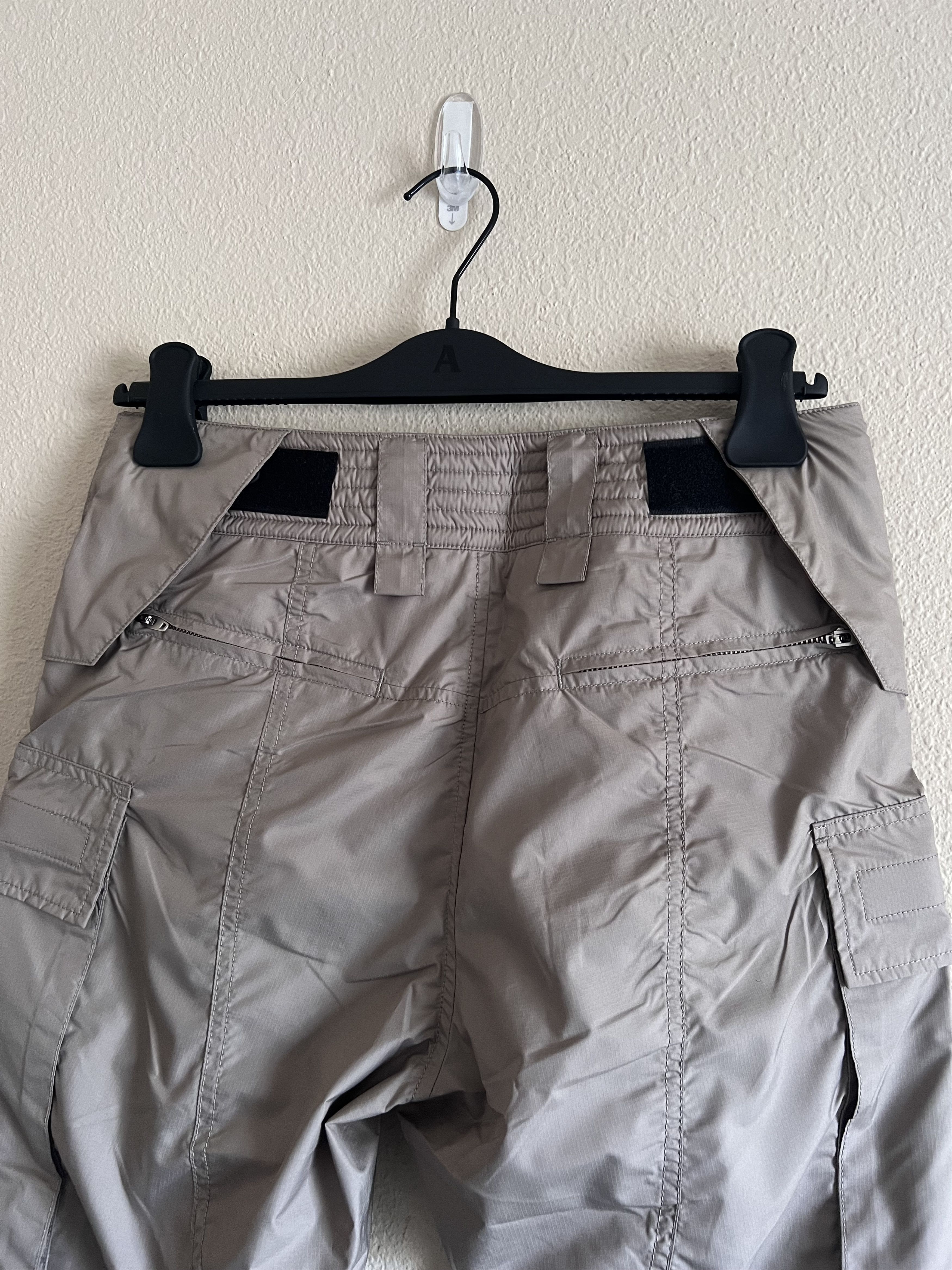 1017 ALYX 9SM 1017 Alyx 9SM Tactical Pants in Taupe Size US 30 / EU 46 - 6 Thumbnail