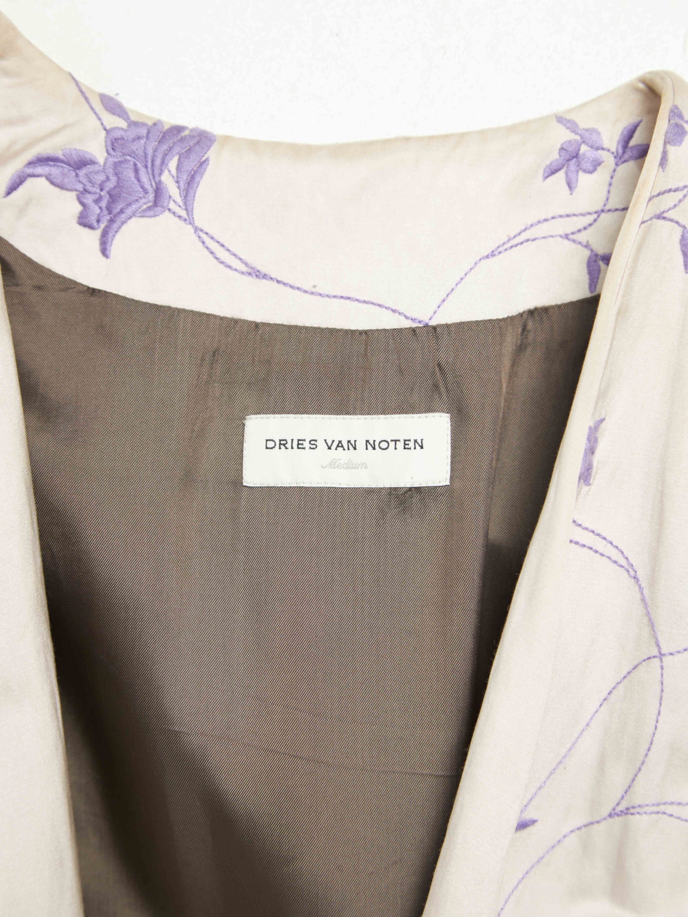 White Lilac Floral Embroidered 3/4 Sleeved Robe