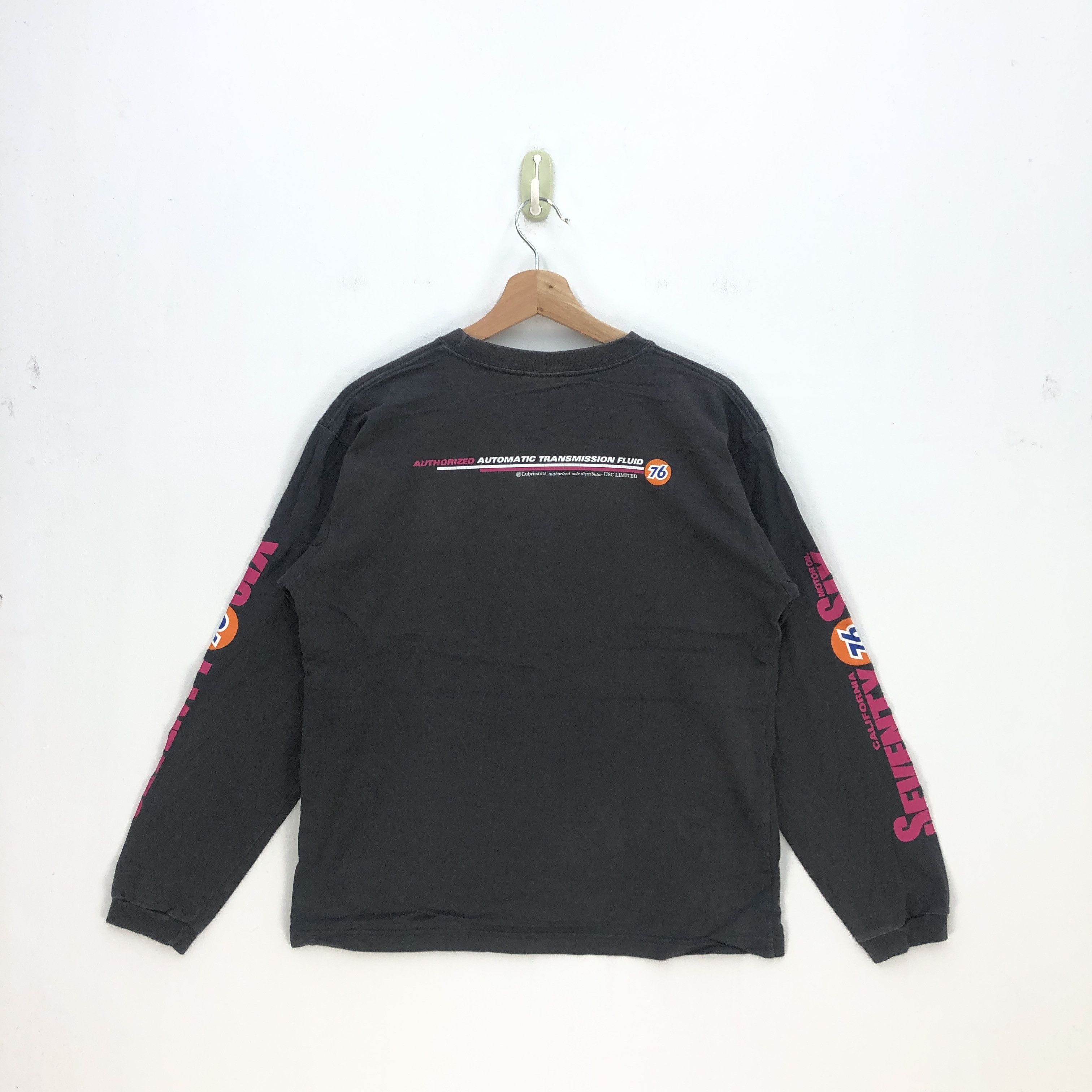 Japanese Brand × Vintage Vintage 76 Lubricant Motor T Shirt Racing Motorcycle Tees Size US L / EU 52-54 / 3 - 2 Thumbnail