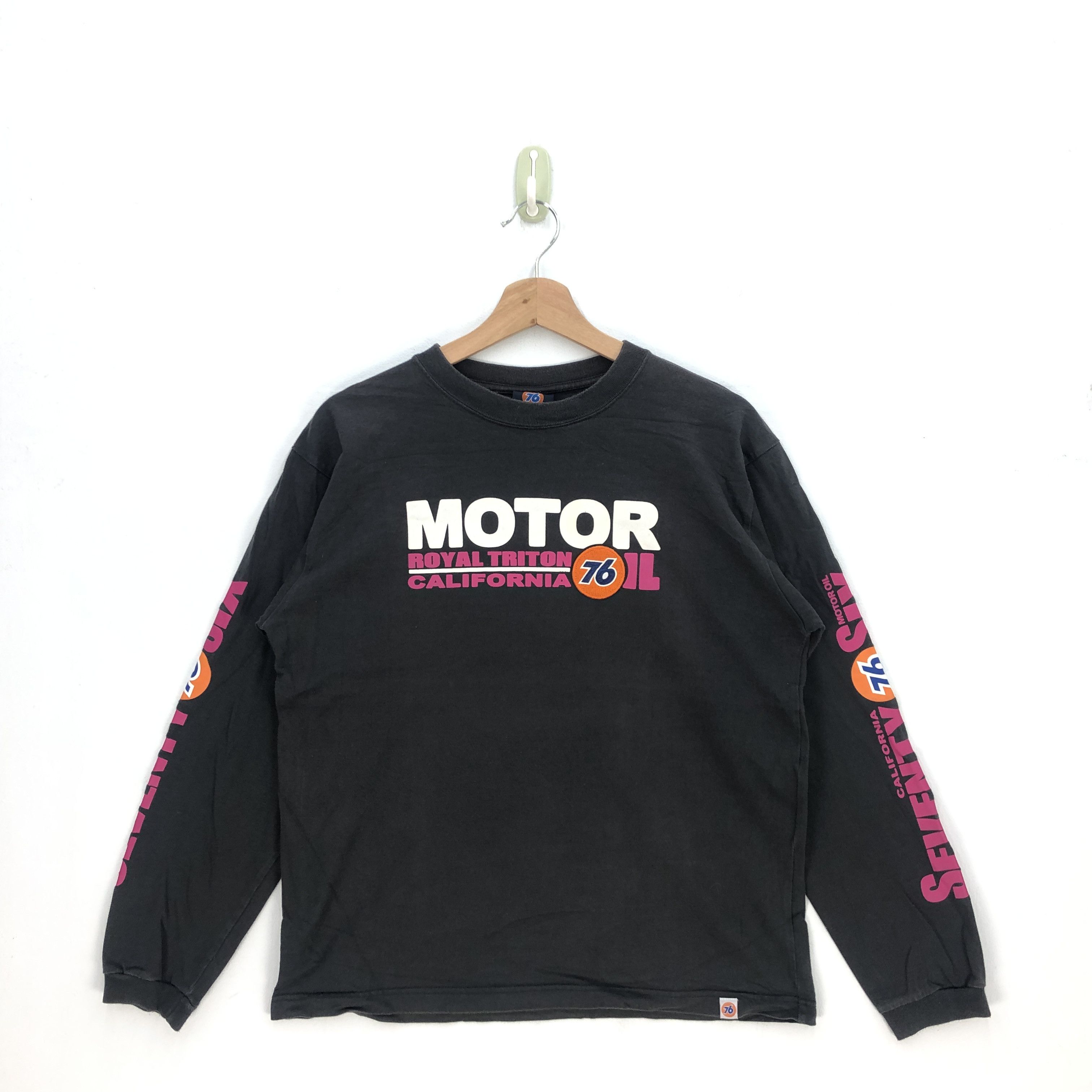 Japanese Brand × Vintage Vintage 76 Lubricant Motor T Shirt Racing Motorcycle Tees Size US L / EU 52-54 / 3 - 1 Thumbnail
