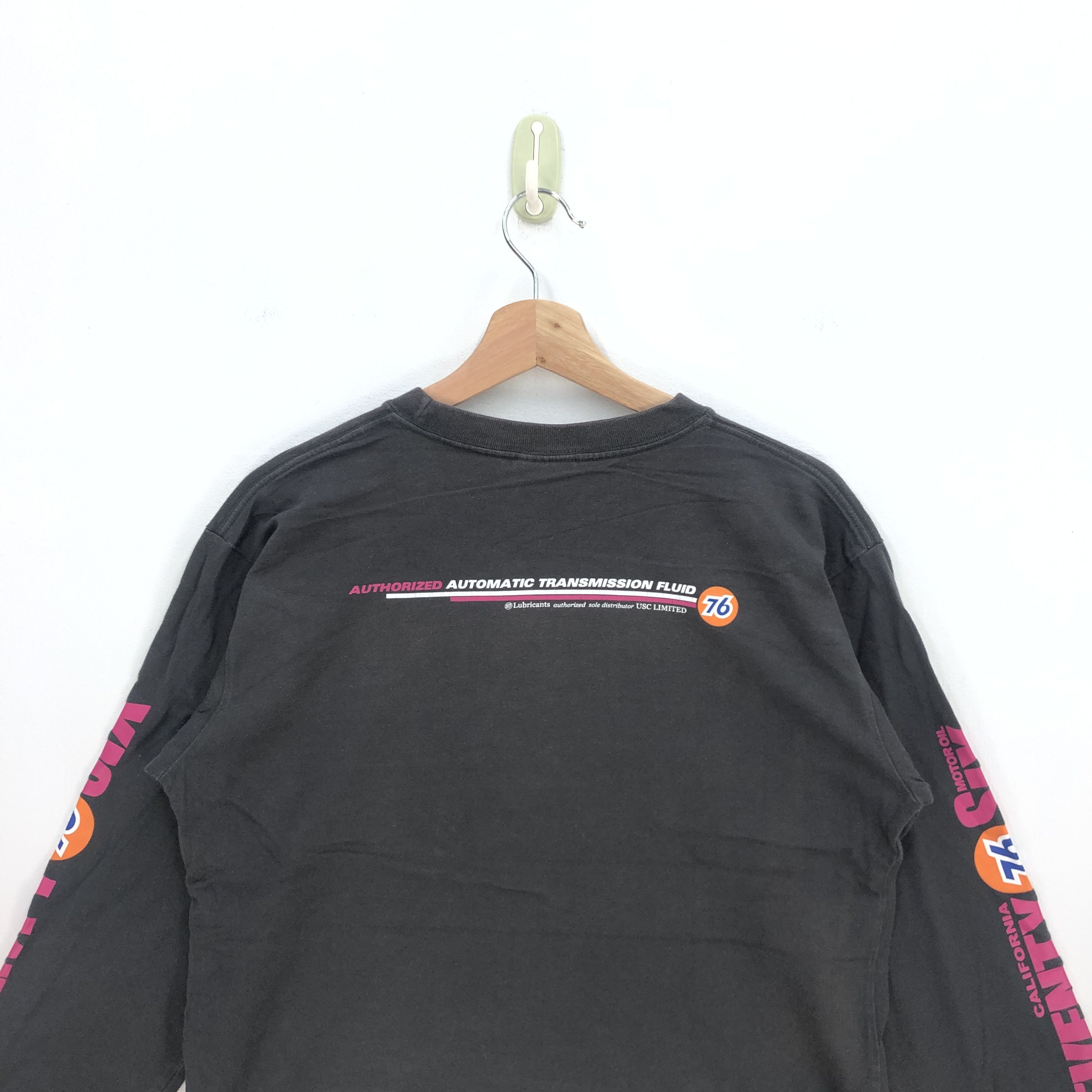 Japanese Brand × Vintage Vintage 76 Lubricant Motor T Shirt Racing Motorcycle Tees Size US L / EU 52-54 / 3 - 4 Thumbnail