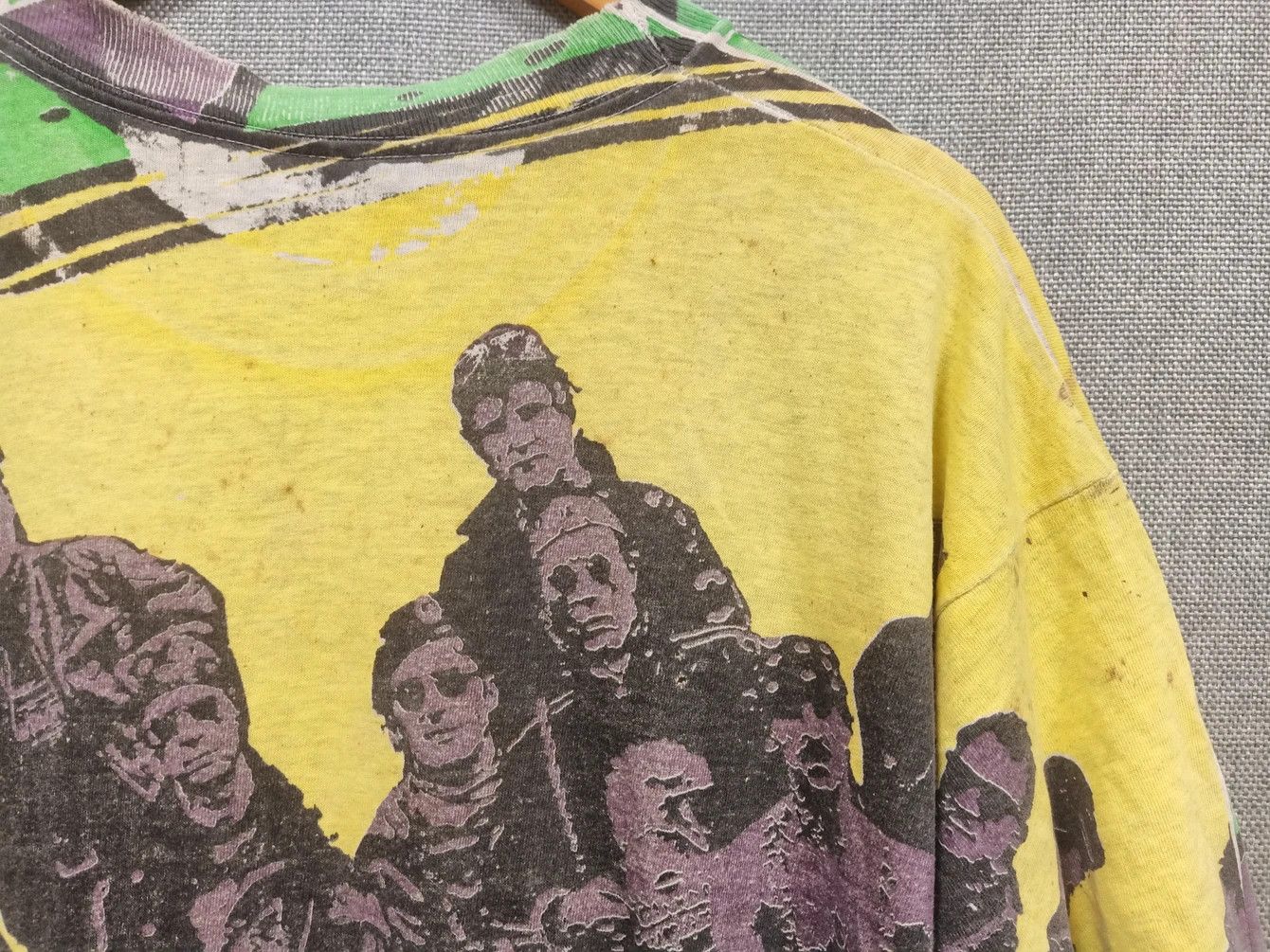 Fruit Of The Loom vintage 90s t shirt full print made in usa Size US XL / EU 56 / 4 - 9 Thumbnail
