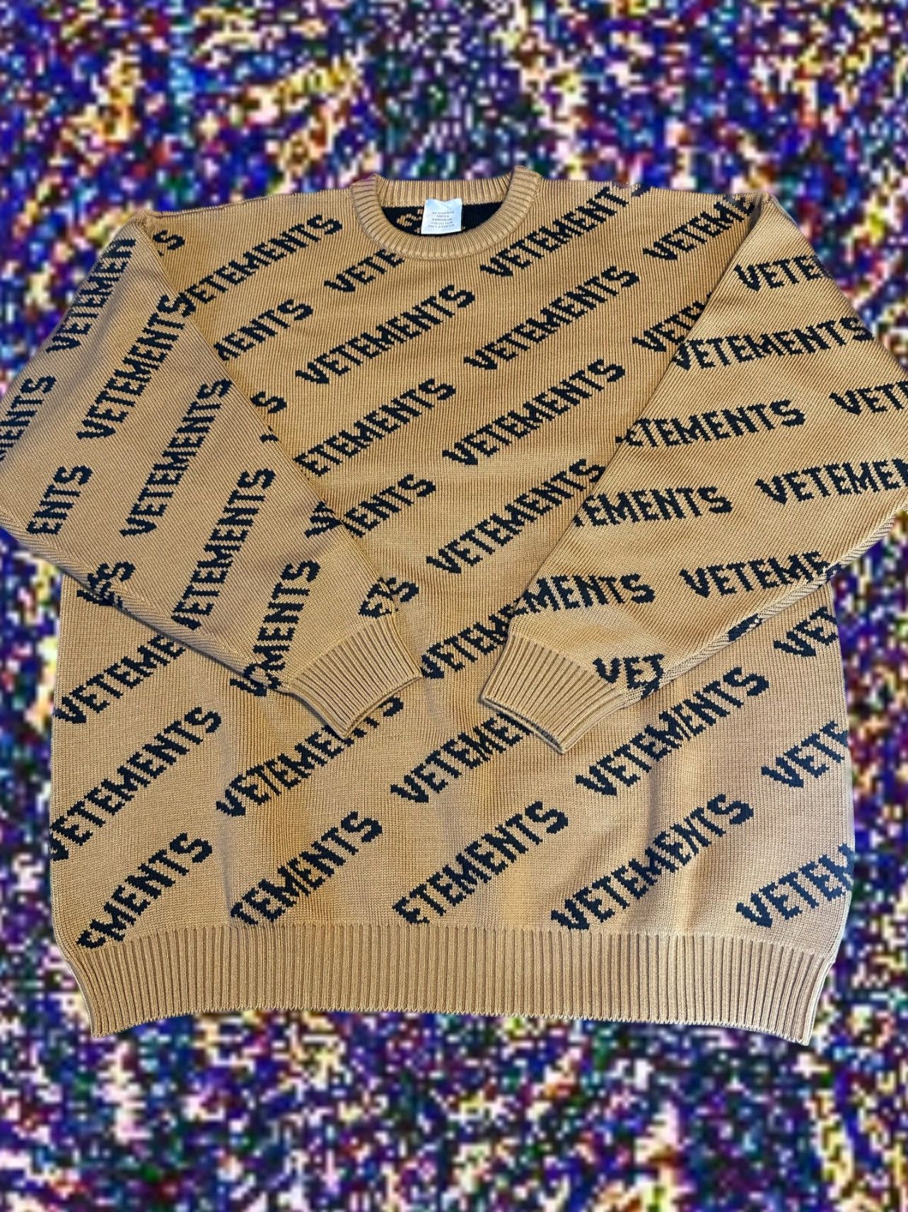 image of Vetements Repeat Logo Sweater in Tan, Men's (Size Large)