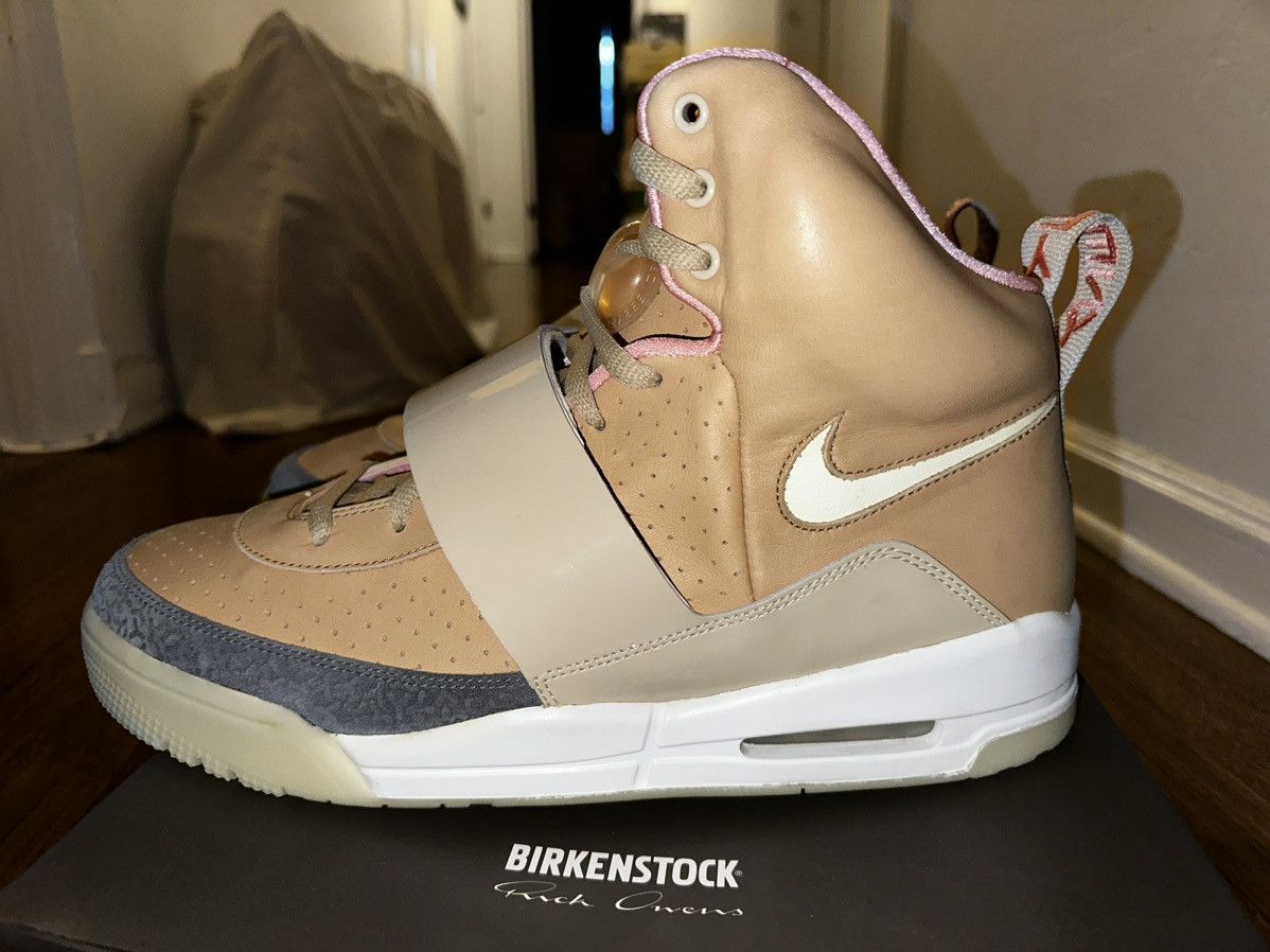 nike yeezy tan