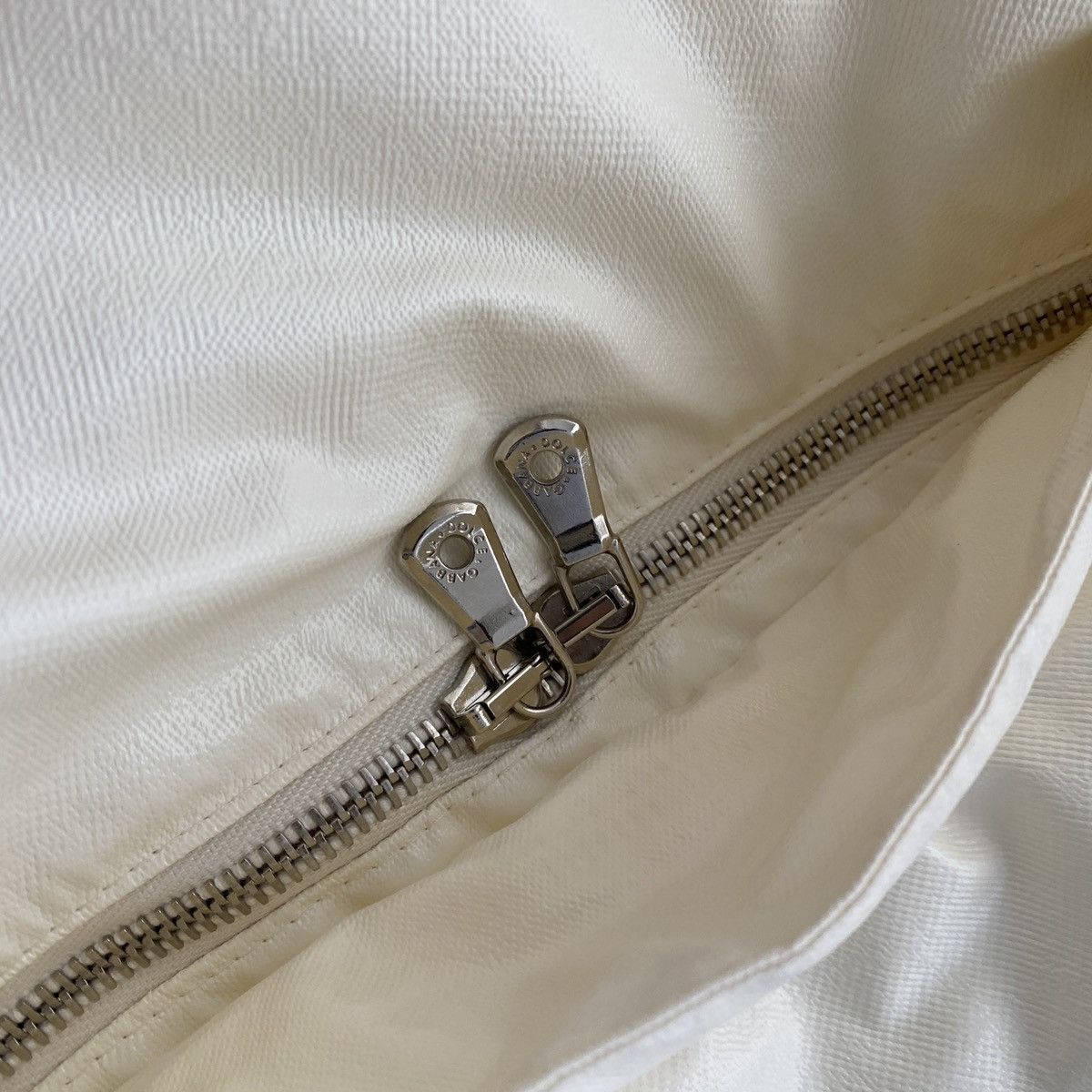 Dolce & Gabbana × Vintage Dolce and Gabbana 2003 F/W Shiny Ivory Cropped Puffer Jacket Size M / US 6-8 / IT 42-44 - 8 Thumbnail