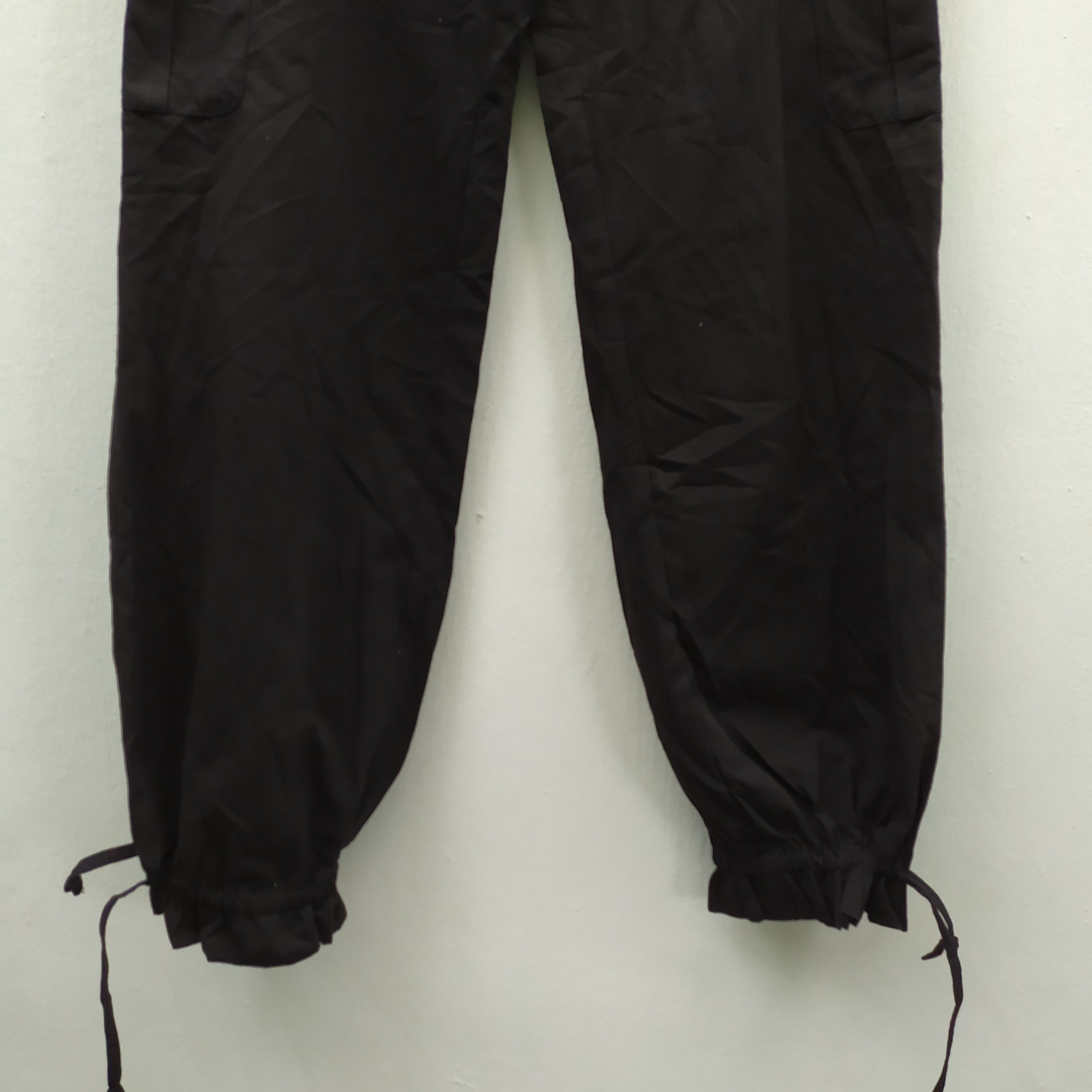 Japanese Brand TRIPLE YUND BLACK CARGO PANTS/TACTICAL PANTS Size US 26 / EU 42 - 4 Thumbnail