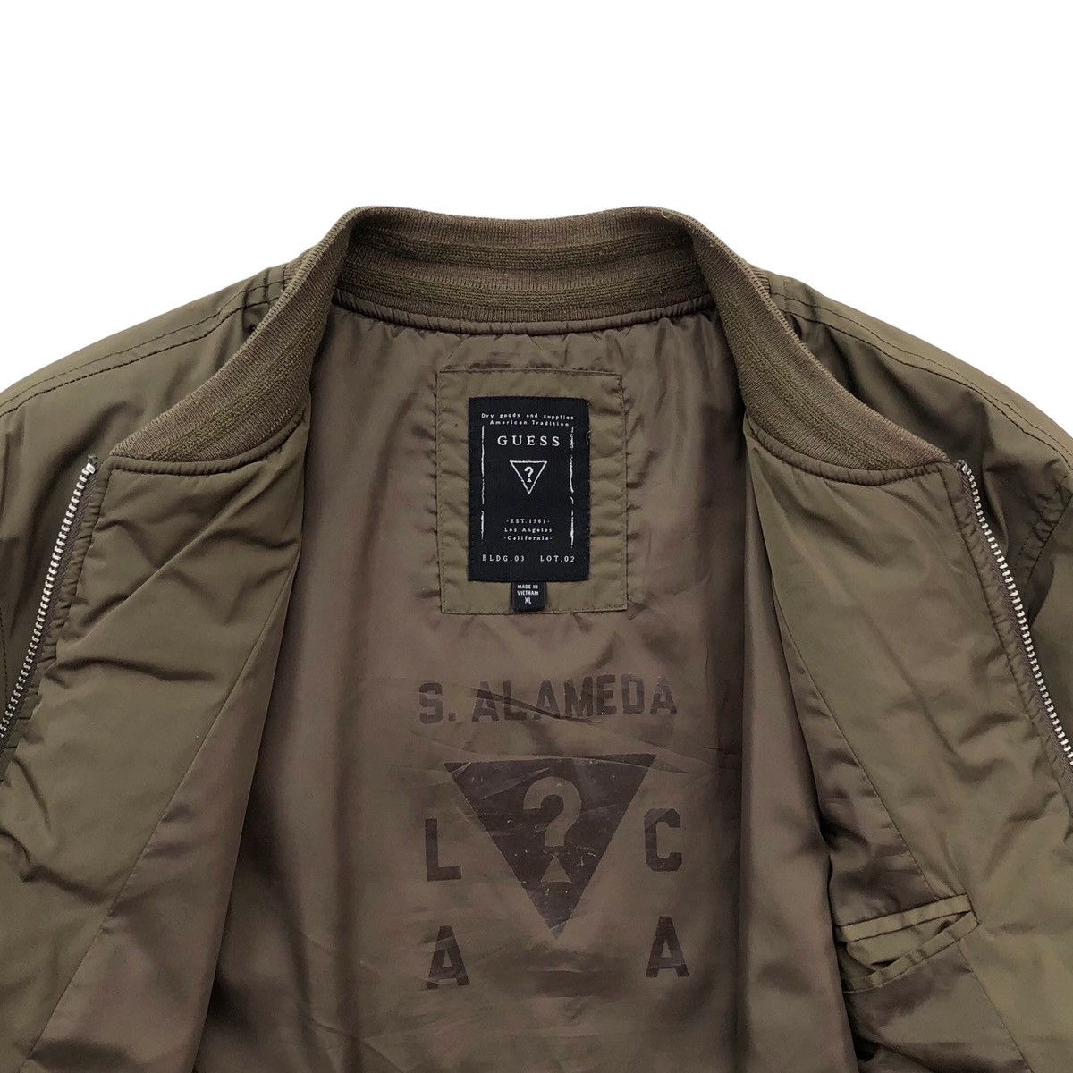 Guess Guess MA-1 Bomber Jacket With Patches Size US L / EU 52-54 / 3 - 12 Thumbnail