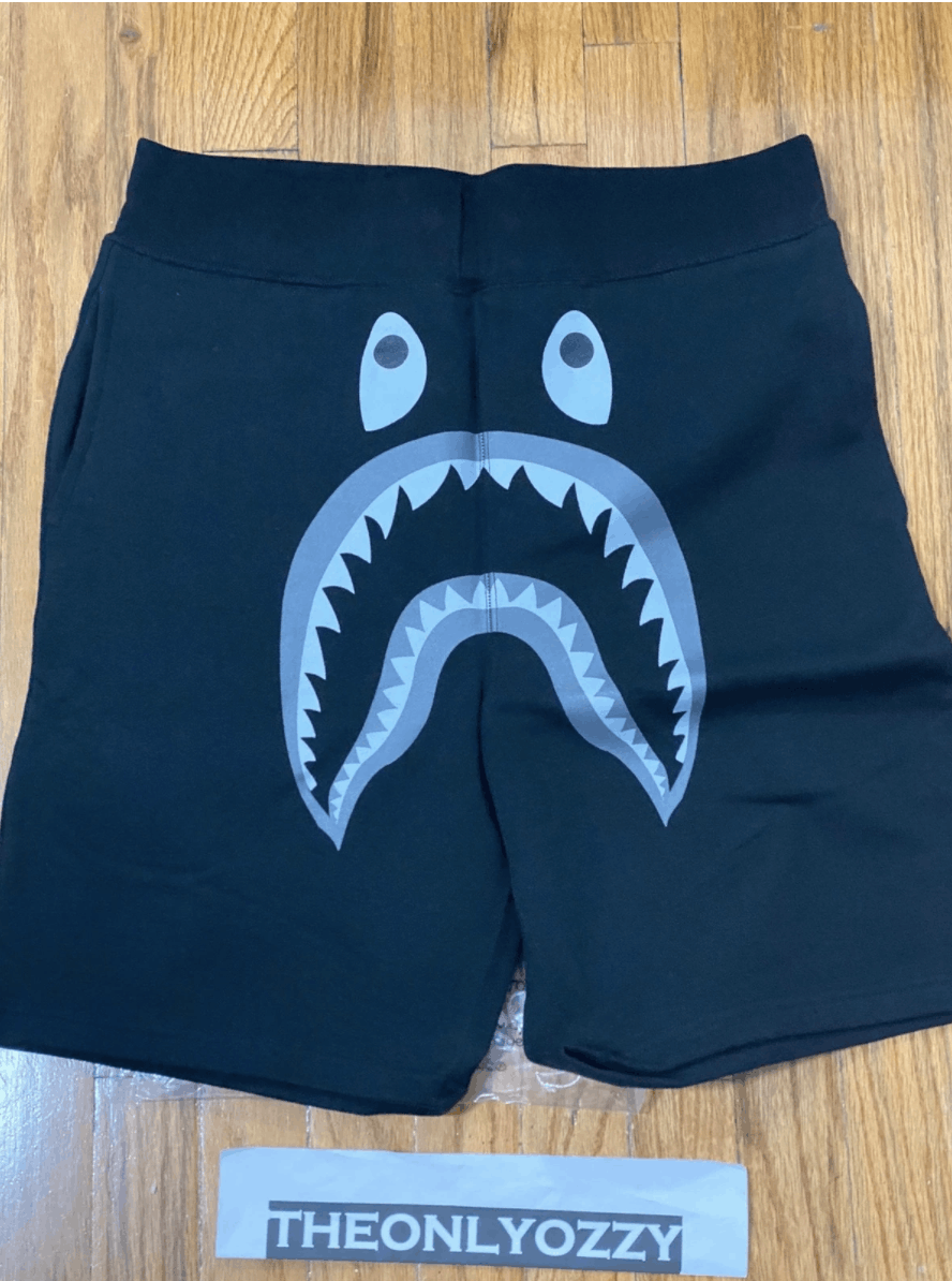 image of Bape x Undefeated Black Shark Sweat Shorts Size Large L, Men's