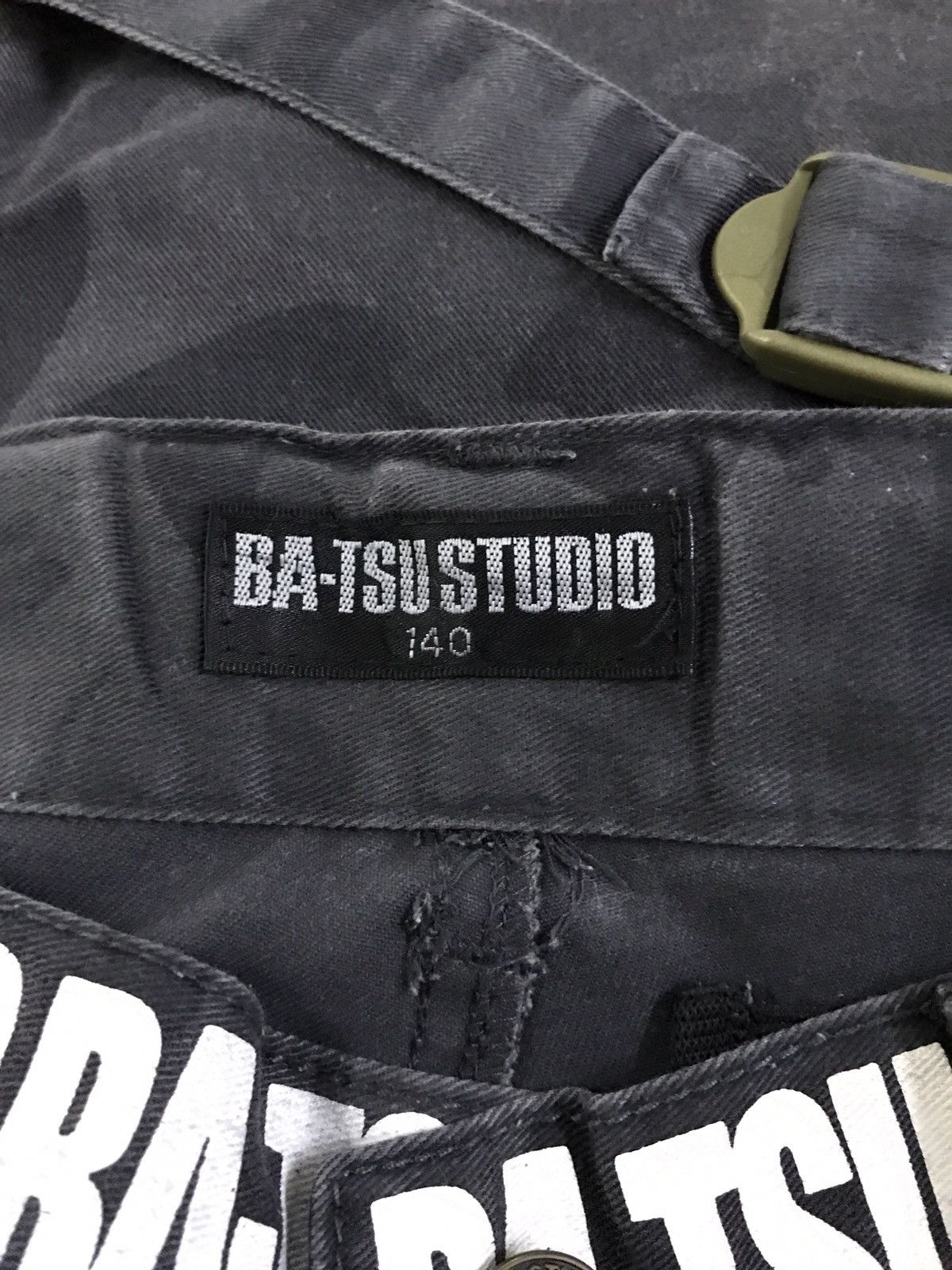 Japanese Brand × Seditionaries ⏰ need gone now 🔥 Batsu Studio Dark Camo Cargo Multipocket Size US 26 / EU 42 - 9 Thumbnail