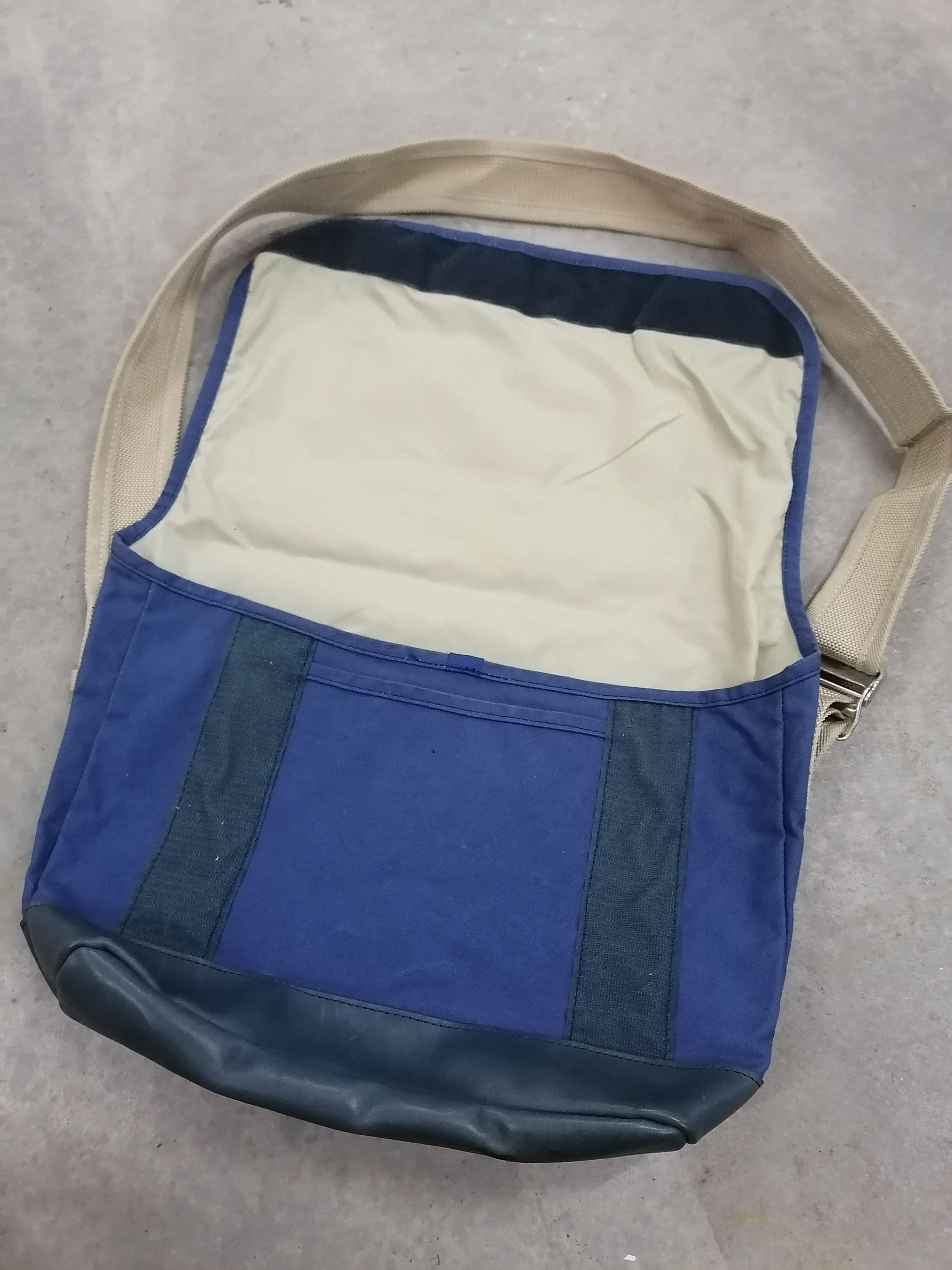 Japanese Brand Made In Japan Anonym Craftsman Canvas Messenger Bag Size ONE SIZE - 6 Thumbnail