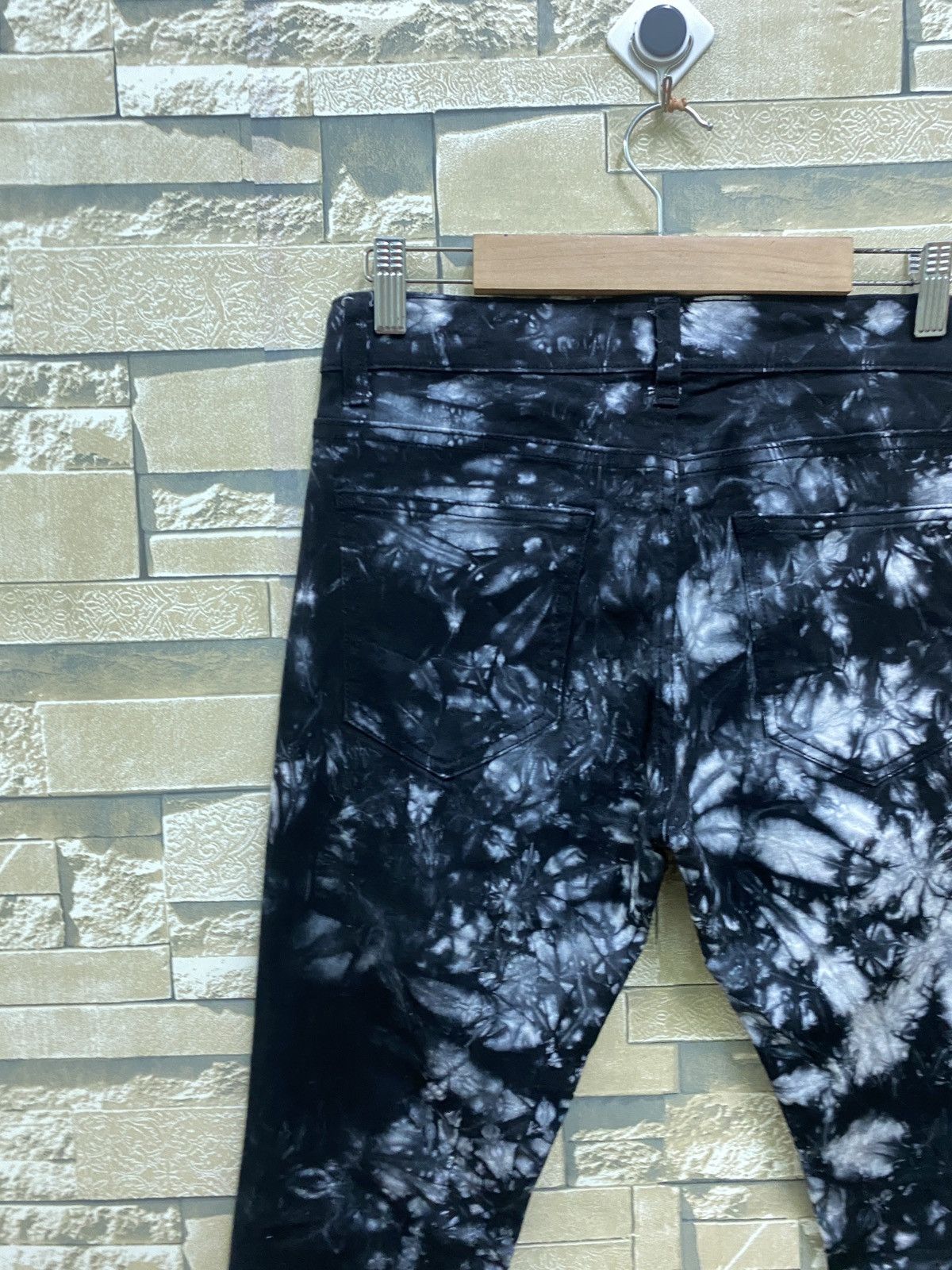 Designer × Japanese Brand Rare K.U.I Smoked Elastic Skinny Denim pants Size US 28 / EU 44 - 9 Thumbnail