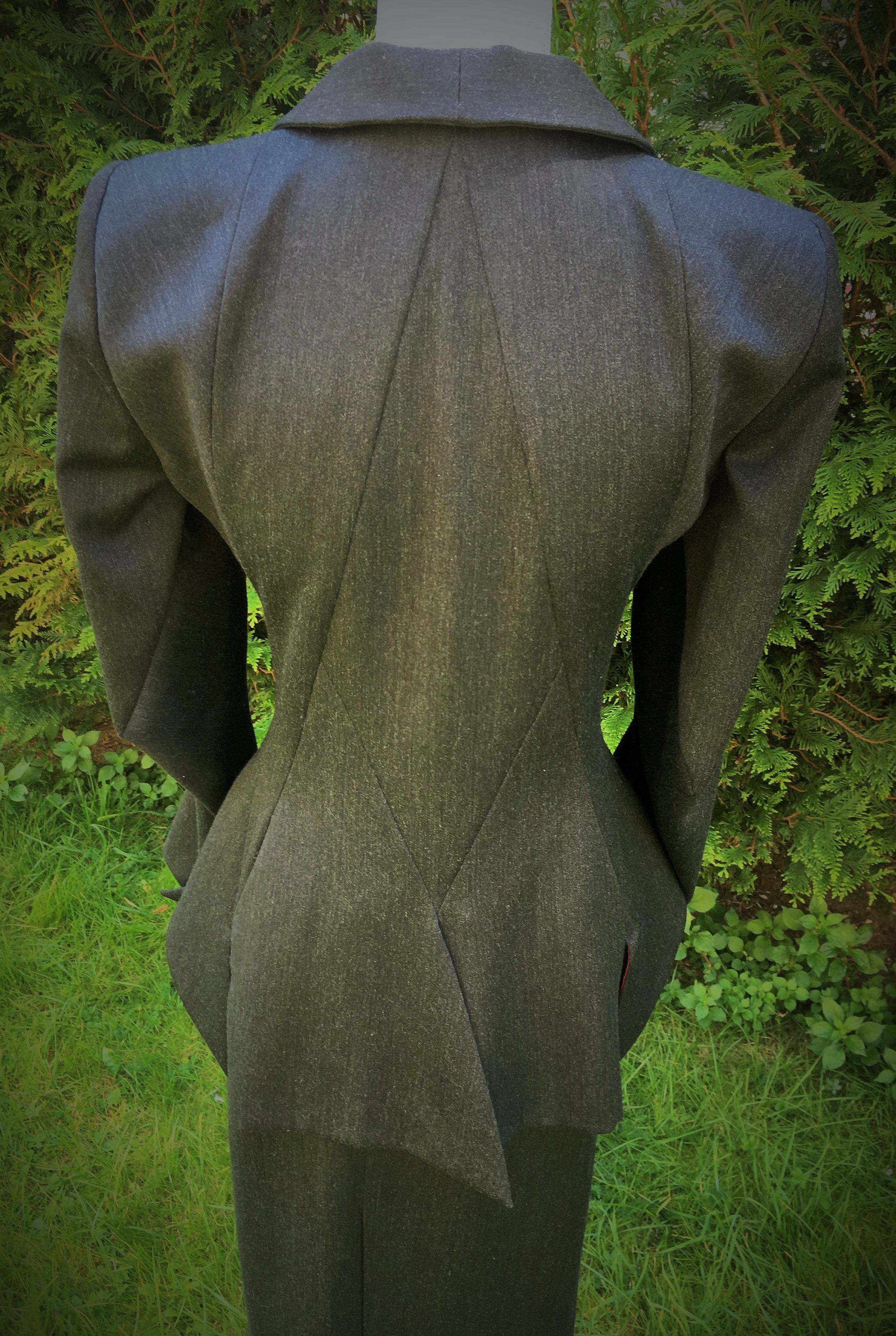 Alexander McQueen Alexander McQueen Joan of Arc Runway Catwalk Dress Suit Size M / US 6-8 / IT 42-44 - 5 Thumbnail