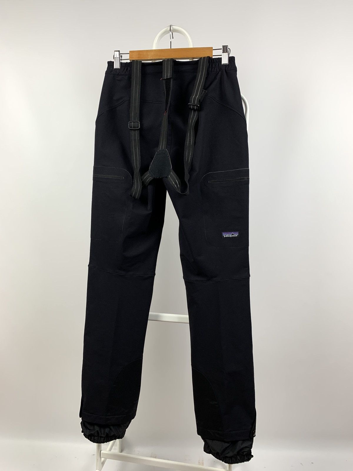 Patagonia Vintage Patagonia Bib Ski Overalls Cargo Pants Size US 28 / EU 44 - 9 Thumbnail