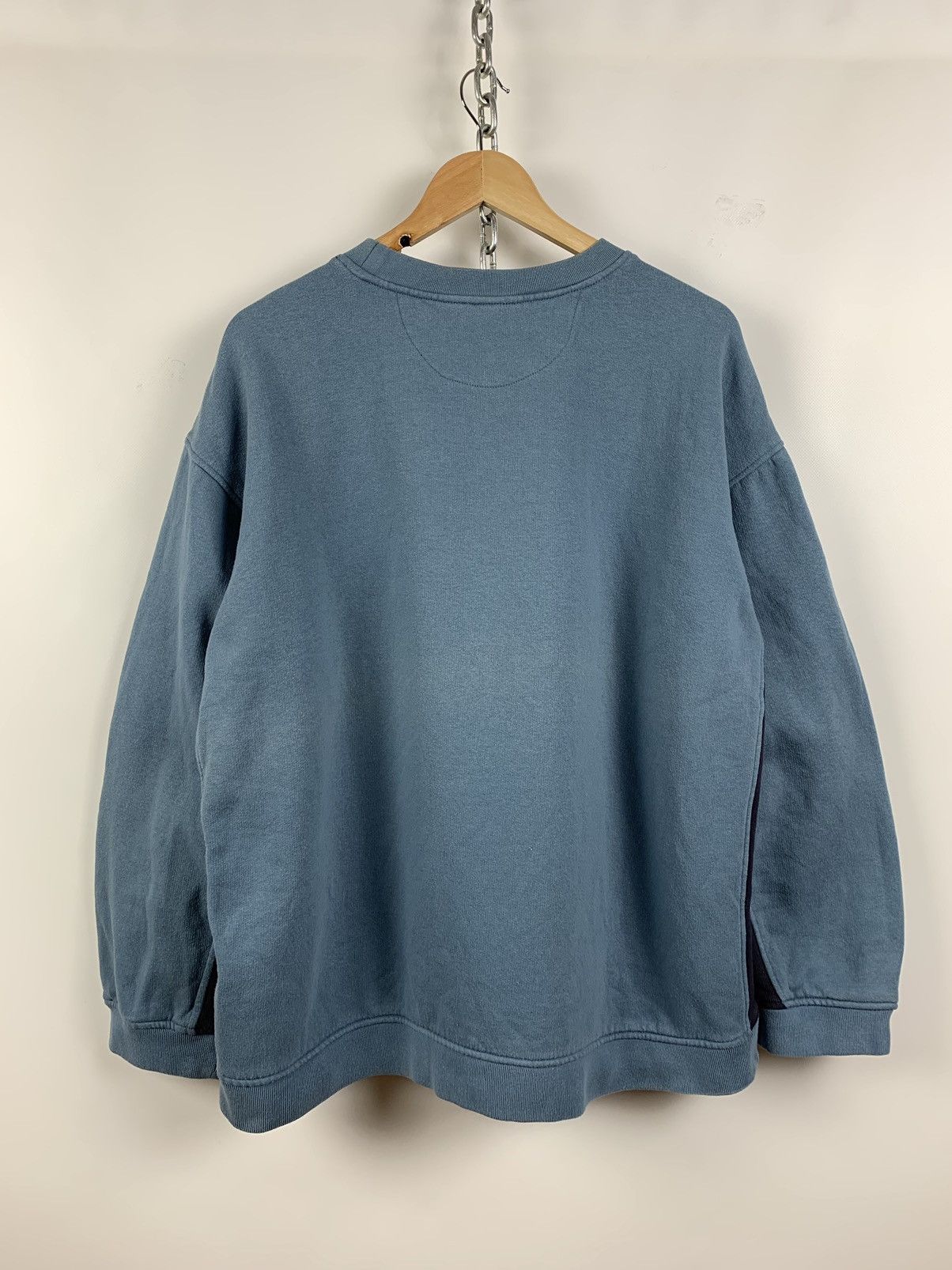 Nike Vintage Nike Center Swoosh Blue Sweatshirt Travis Style Size US XL / EU 56 / 4 - 8 Thumbnail