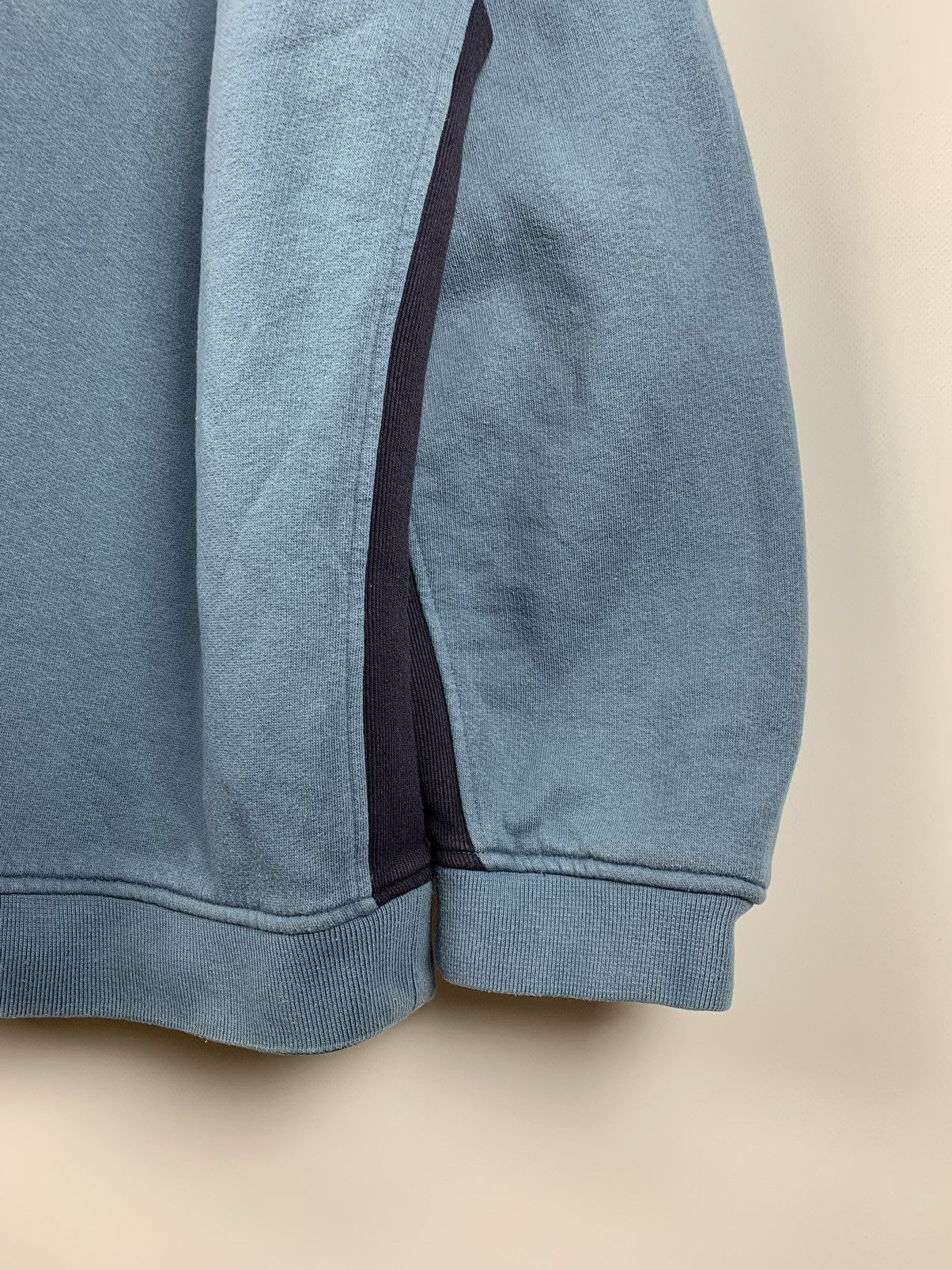 Nike Vintage Nike Center Swoosh Blue Sweatshirt Travis Style Size US XL / EU 56 / 4 - 10 Thumbnail