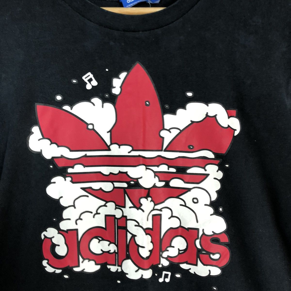 Adidas DLL Adidas Black vintage big logo Short Sleeve Tshirt #1608 Size US M / EU 48-50 / 2 - 8 Thumbnail