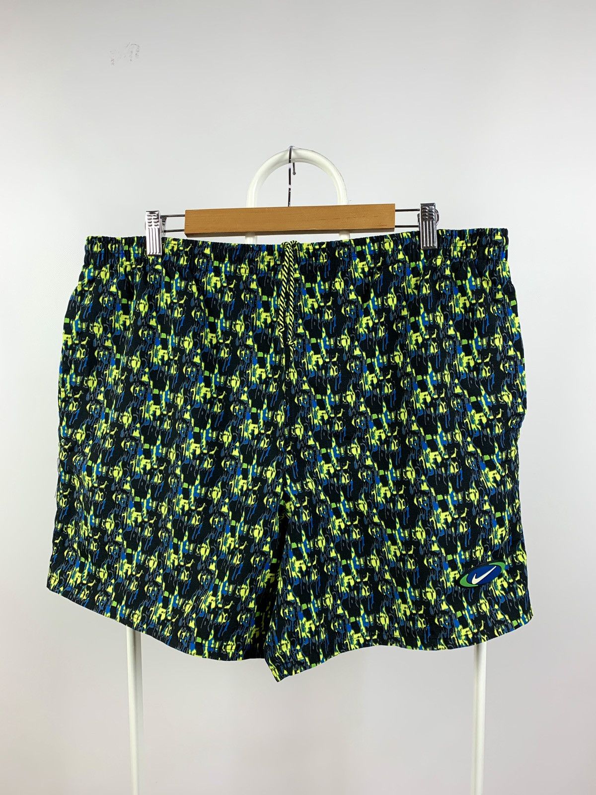 Nike 90s Vintage Nike Swim Trunks Abstract Print Shorts Size US 32 / EU 48 - 1 Thumbnail