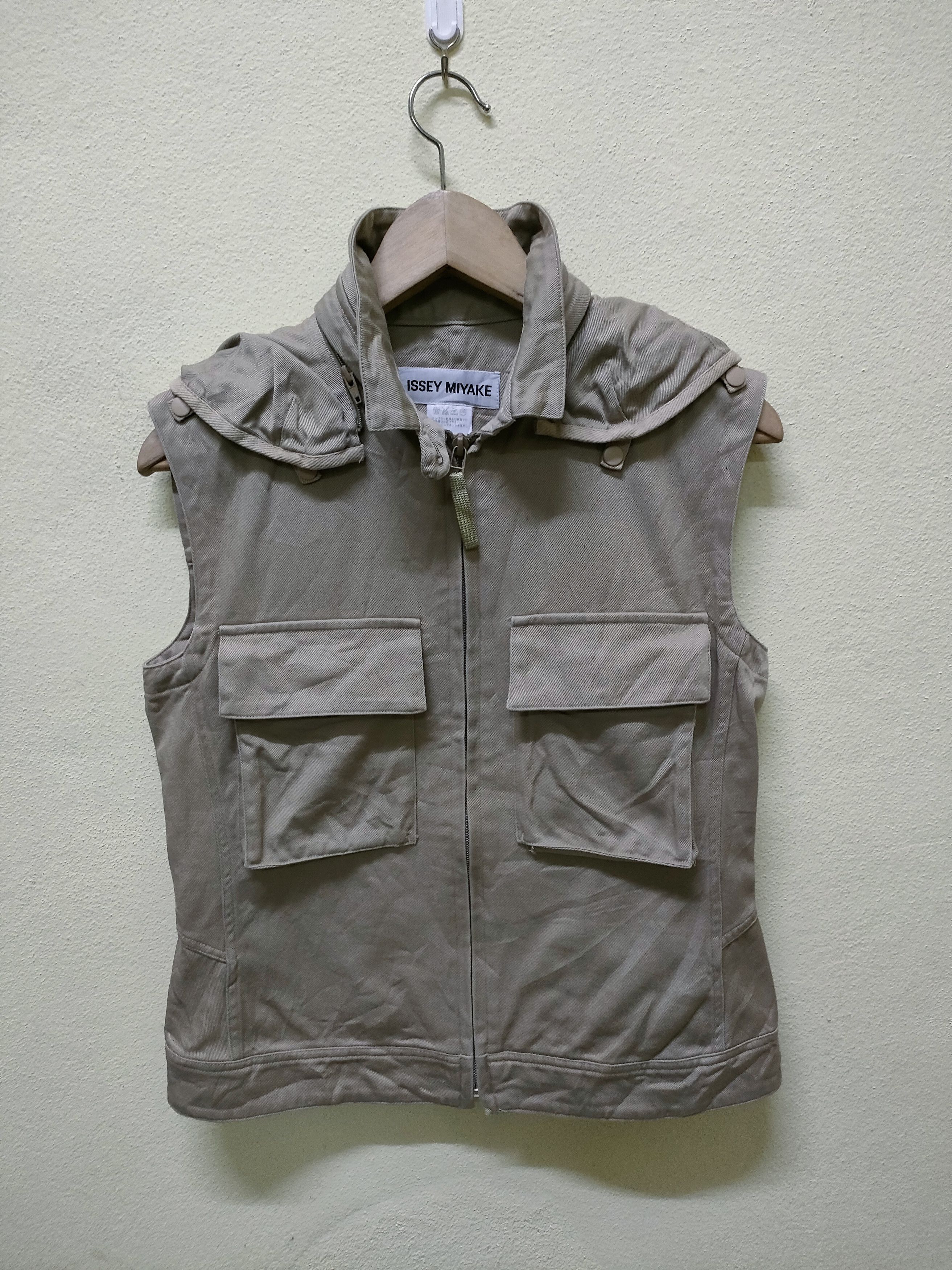 Other Issey Miyake Sleeveless Size US M / EU 48-50 / 2 - 1 Thumbnail