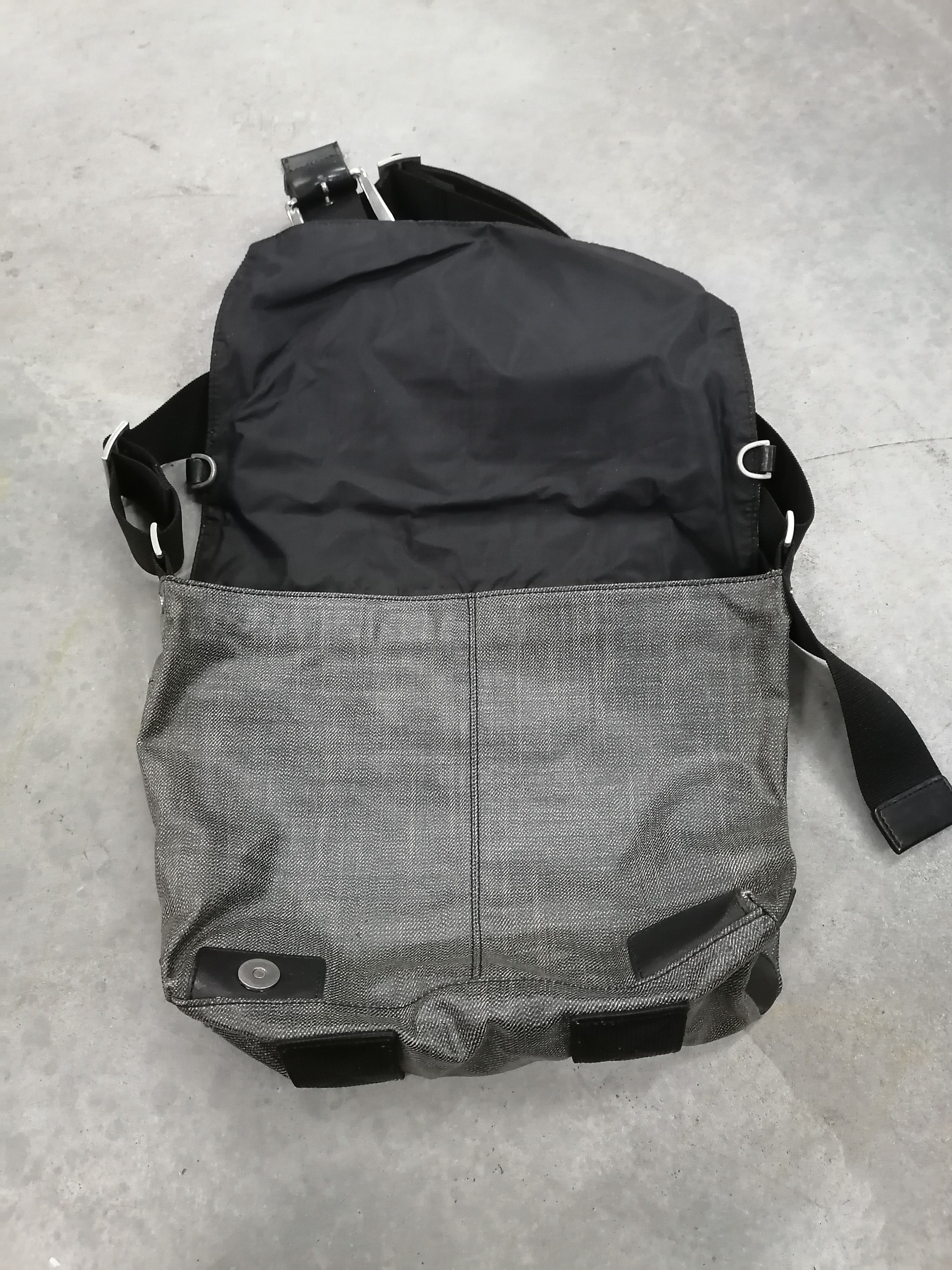 Comme Ca Ism × Japanese Brand Comme Ca Du Mode Men Coated Messenger Bag Size ONE SIZE - 7 Thumbnail