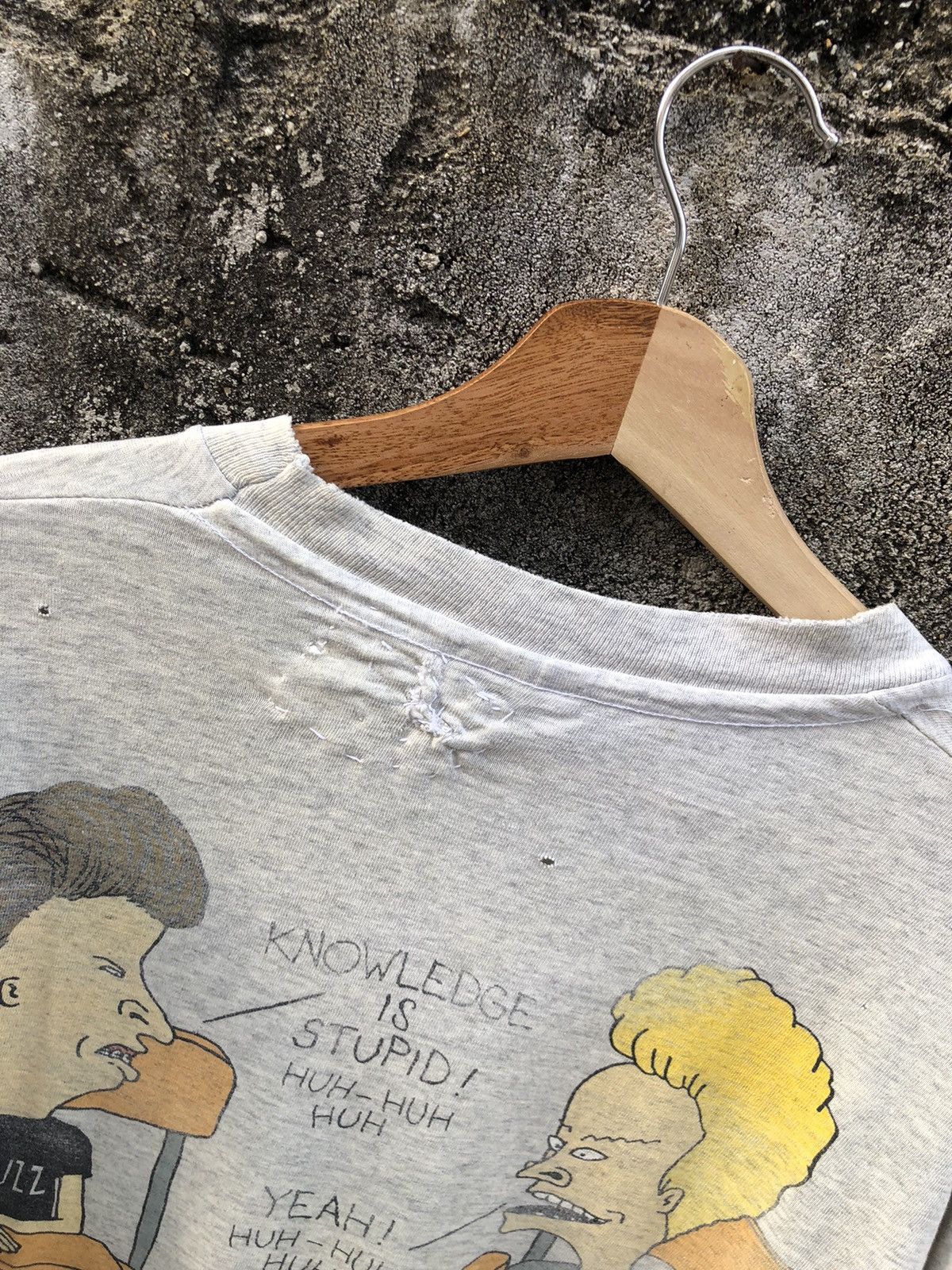 Cartoon Network × Mtv × Vintage Rare!! Vintage 90s Mtv Beavis and Butthead Distressed LS Tee Size US M / EU 48-50 / 2 - 5 Thumbnail