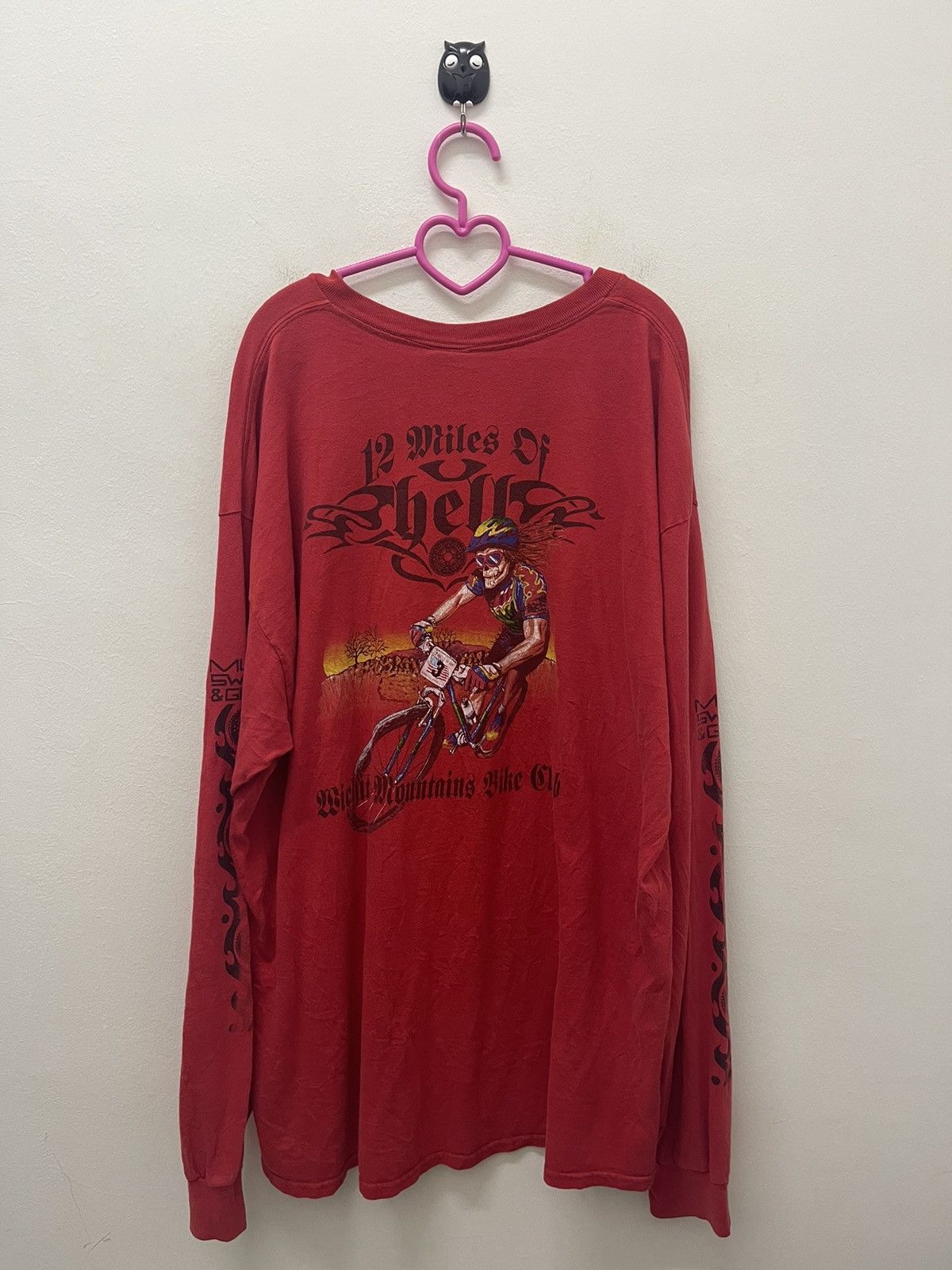 image of Fruit Of The Loom x Vintage 12 Miles Of Hell Wichita Mountains Bike Club in Red, Men's (Size 2XL)