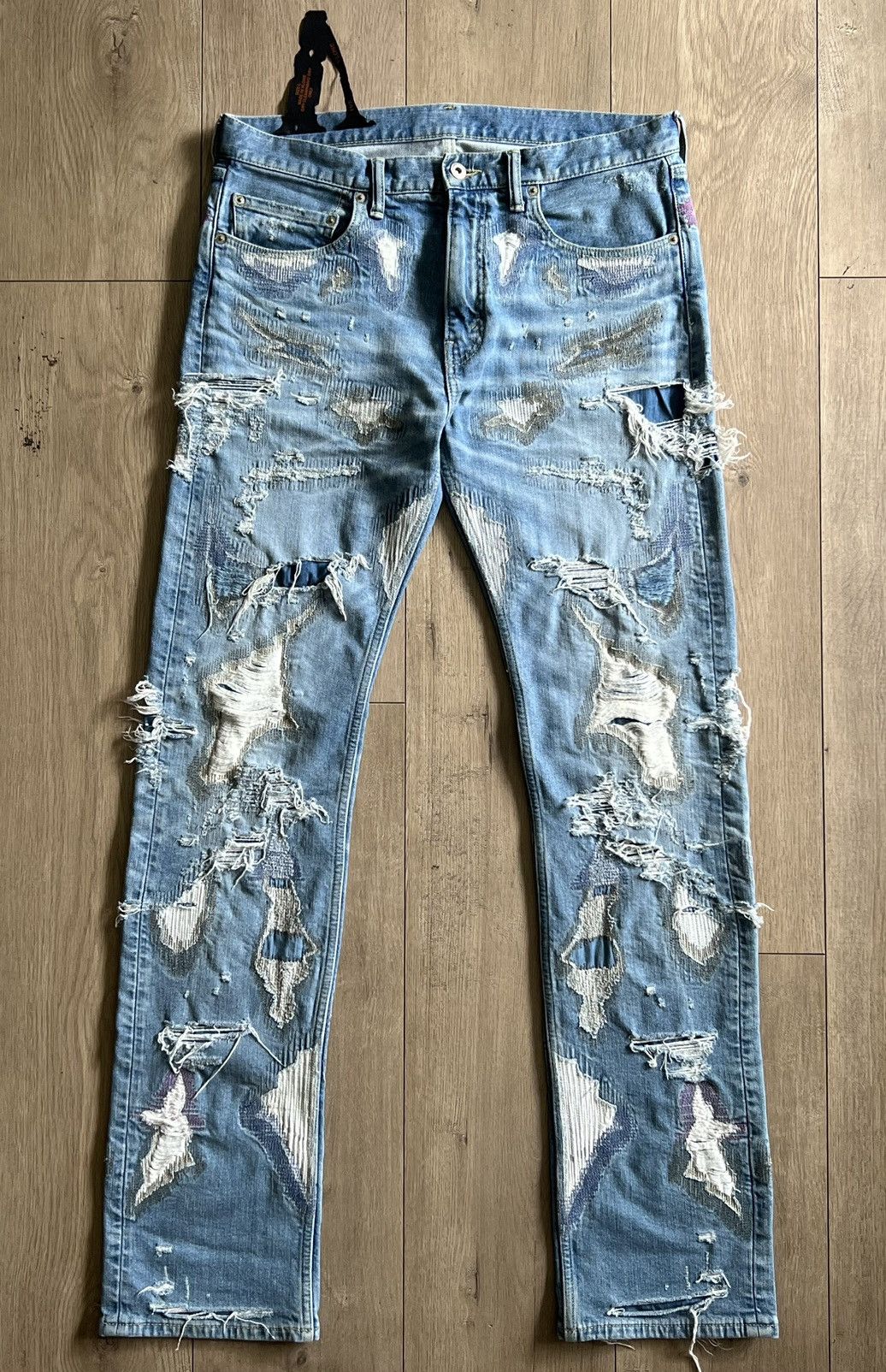 Vlone store distressed jeans