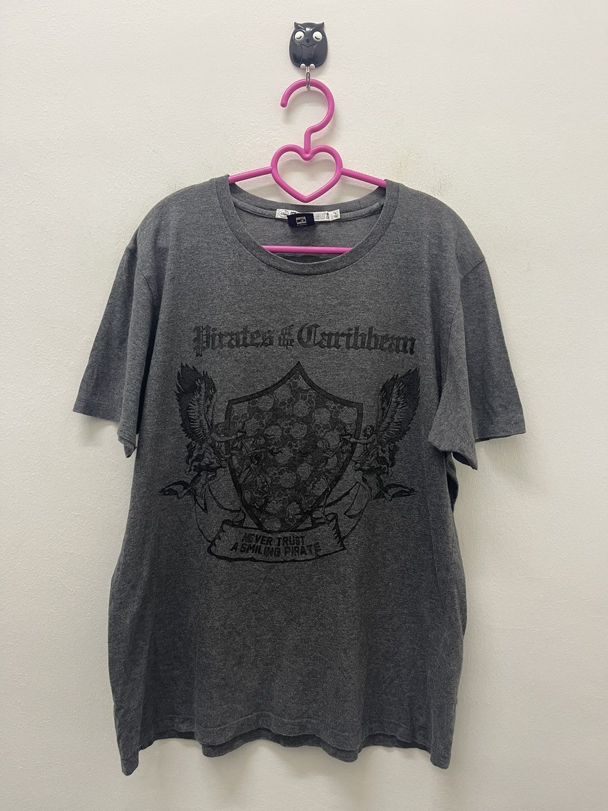Disney Rare PIRATES OF THE CARIBBEAN x Disney x Uniqlo Tee Size US L / EU 52-54 / 3 - 1 Thumbnail