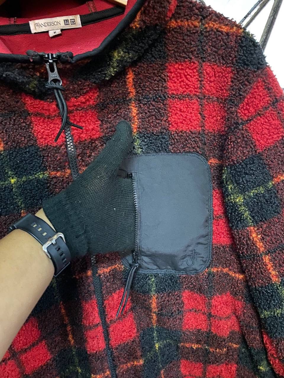 Japanese Brand 🔥ACCEPT BINDING OFFER🔥J.W ANDERSON X UNIQLO FLEECE JACKET Size US M / EU 48-50 / 2 - 9 Thumbnail