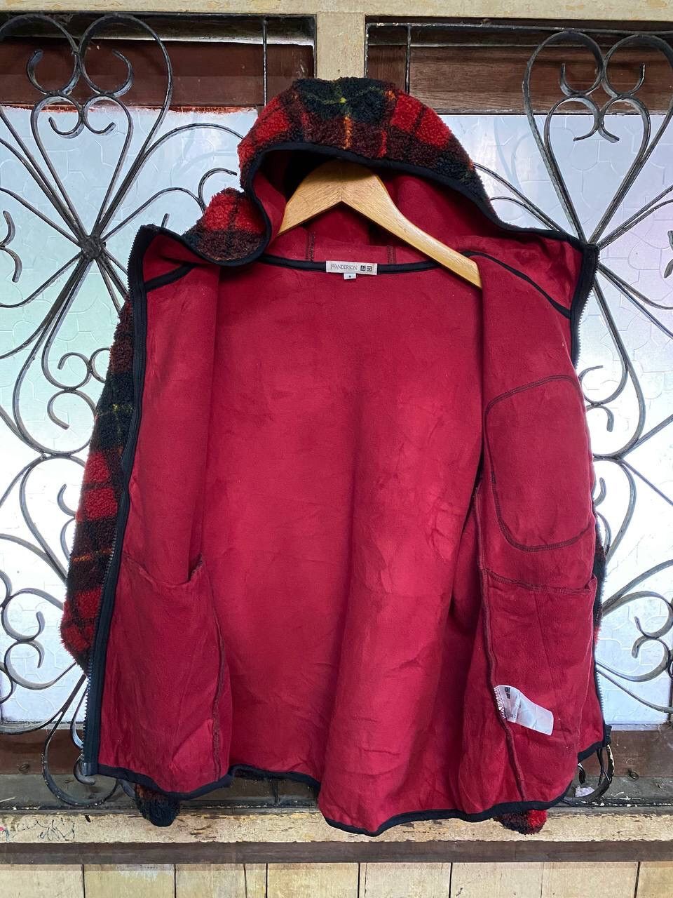 Japanese Brand 🔥ACCEPT BINDING OFFER🔥J.W ANDERSON X UNIQLO FLEECE JACKET Size US M / EU 48-50 / 2 - 6 Thumbnail